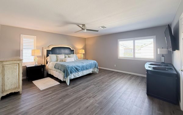 High-End Villa w/ Pool & Spa; Close to the Strip! - Hoteles con jacuzzi en Las Vegas, Nevada