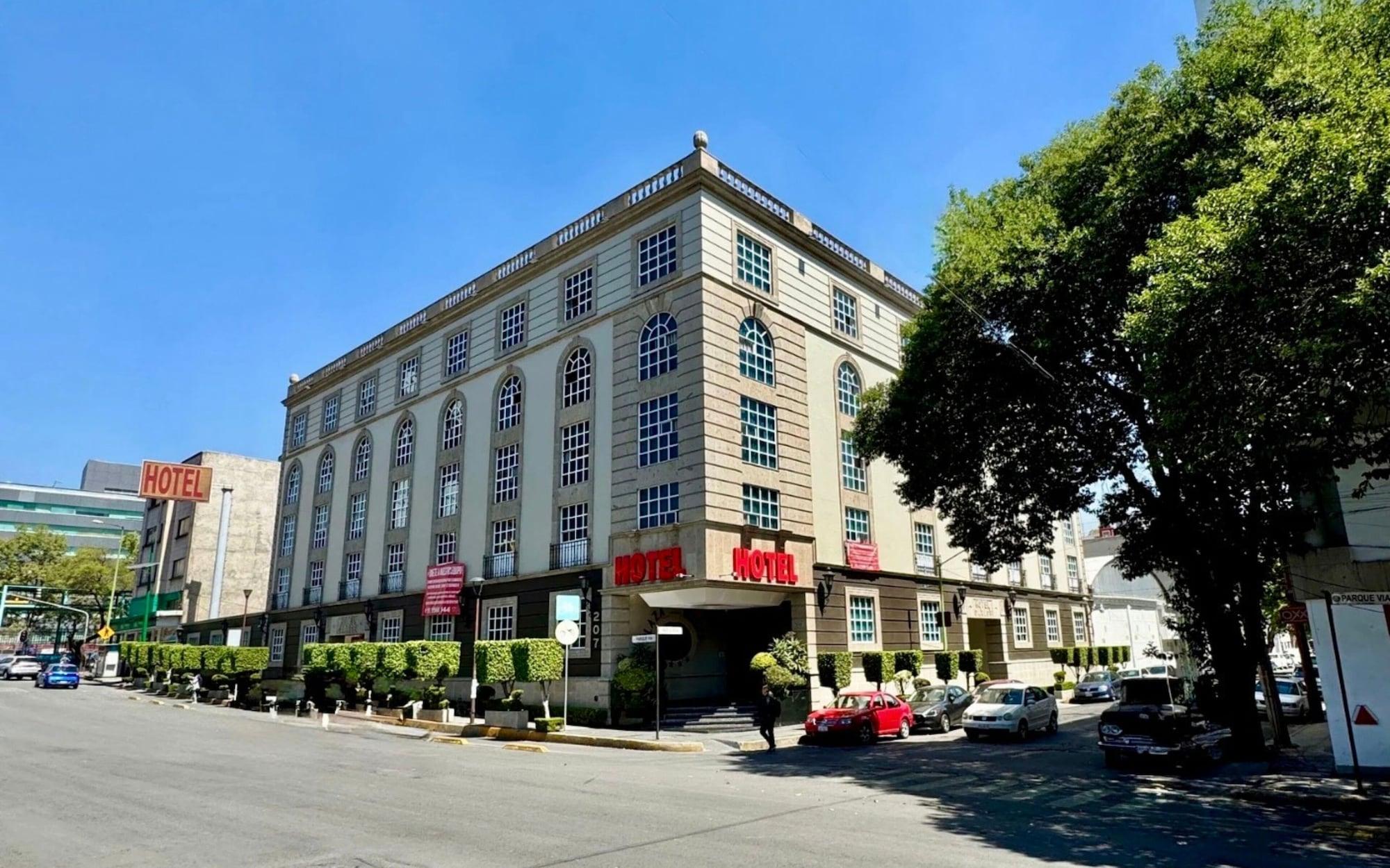 Varios Hot Plaza Belices | Love Hotel | Solo Adultos