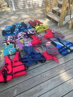 Alquiler Vacacional - Lakefront; view of ski mountain, firepit, dock, kayaks, laundry, outdoor shower