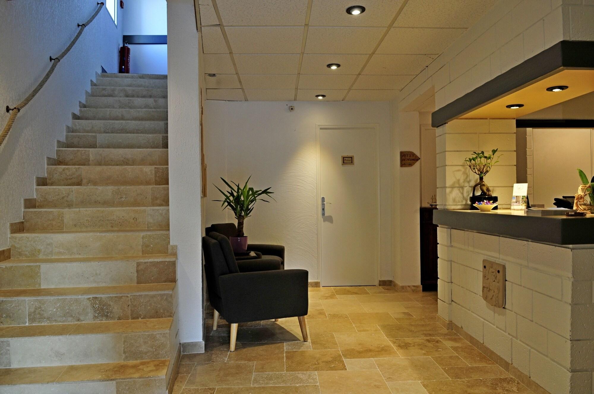 Vista Lobby Maison des Croisades