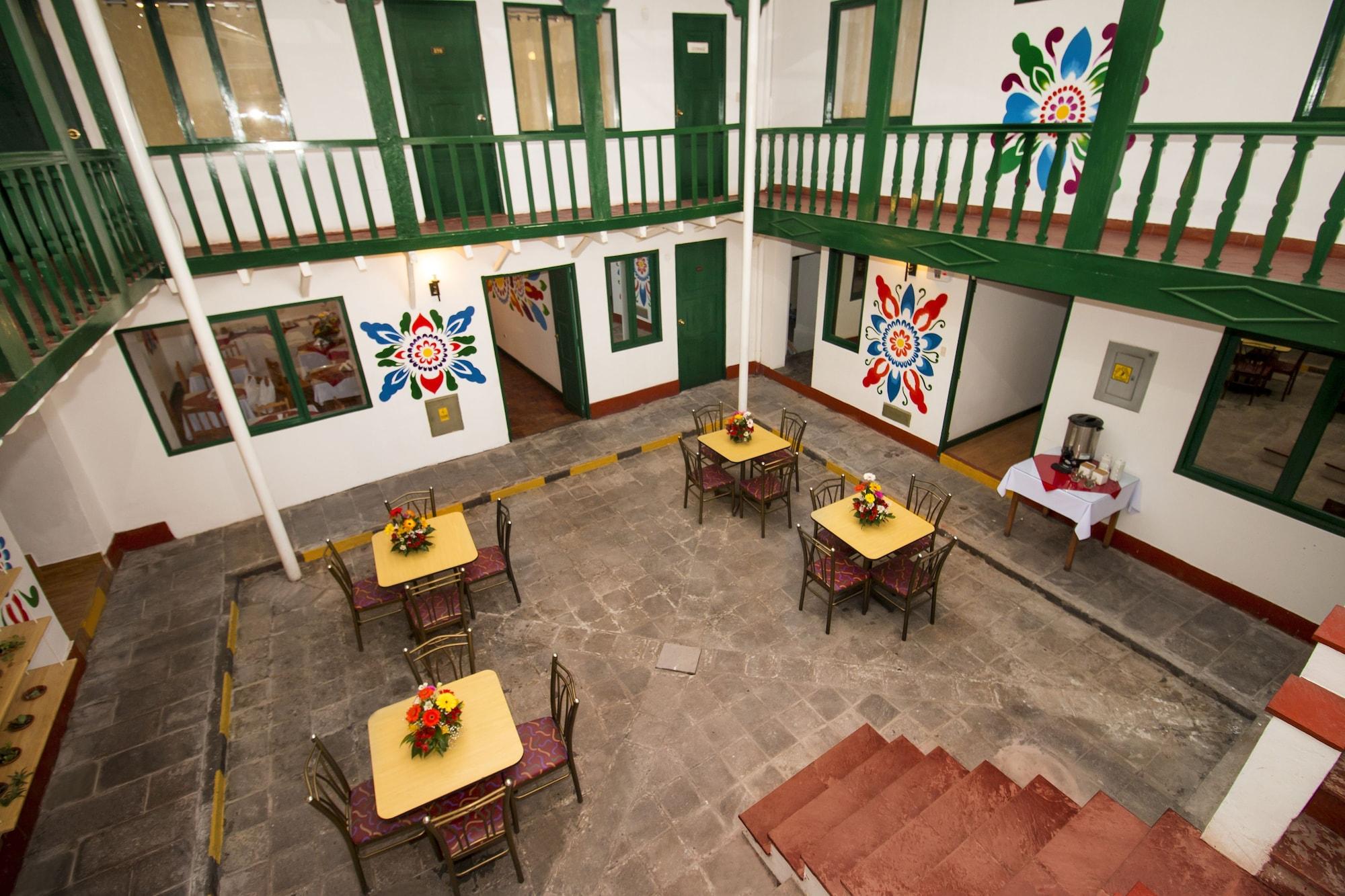 Bar/Salón Cusco Plaza Nazarenas