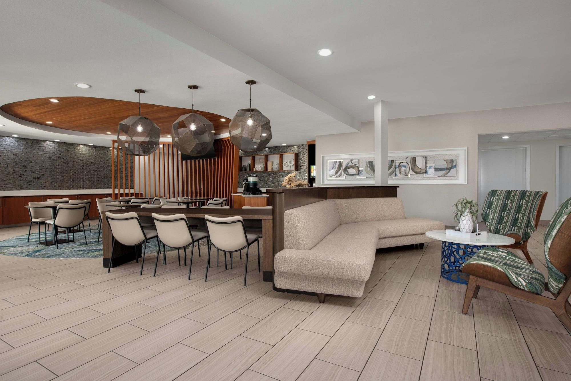 Vista Lobby SpringHill Suites Dallas Arlington North