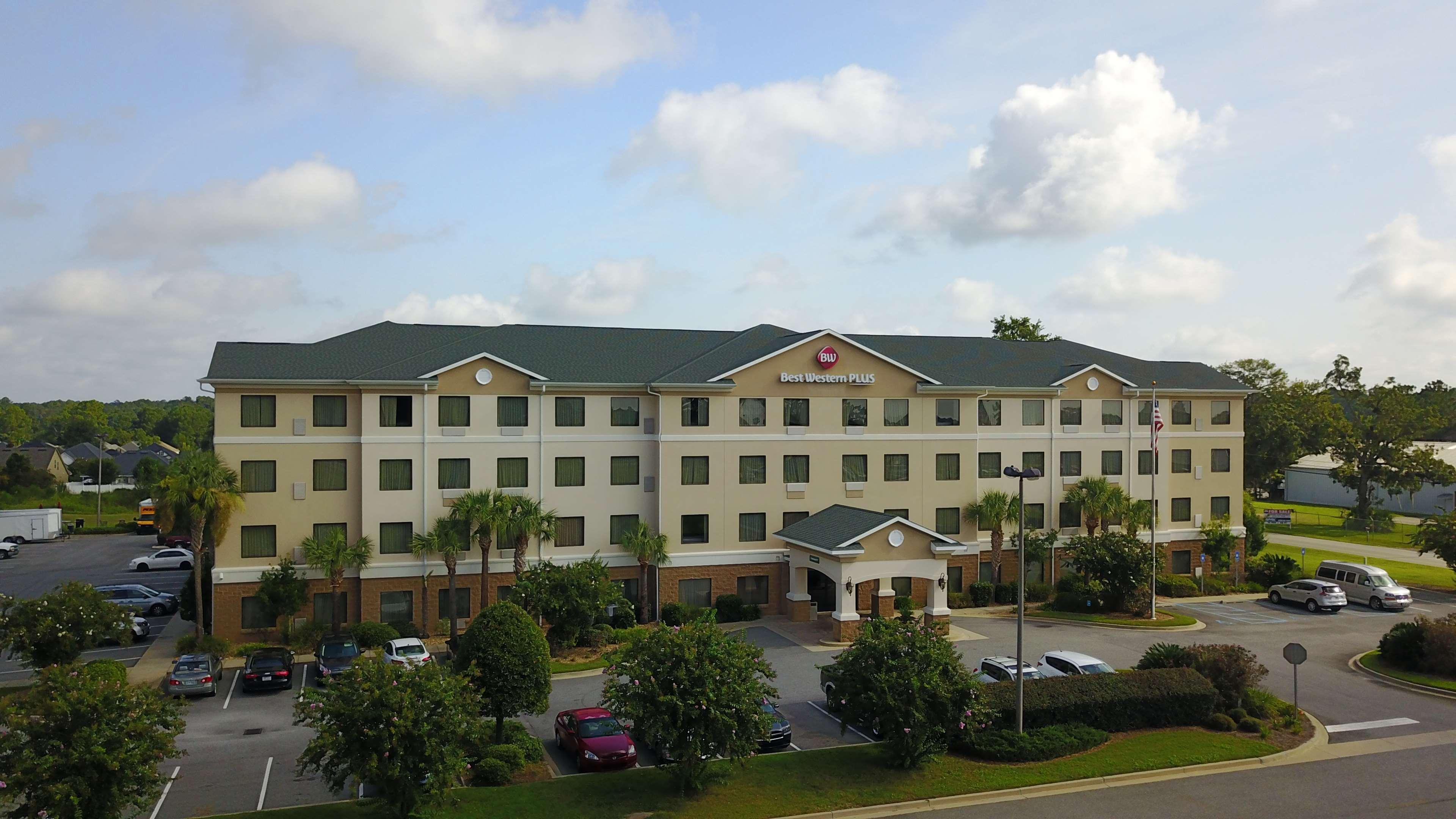 Vista Exterior Best Western Plus Valdosta Hotel & Suites