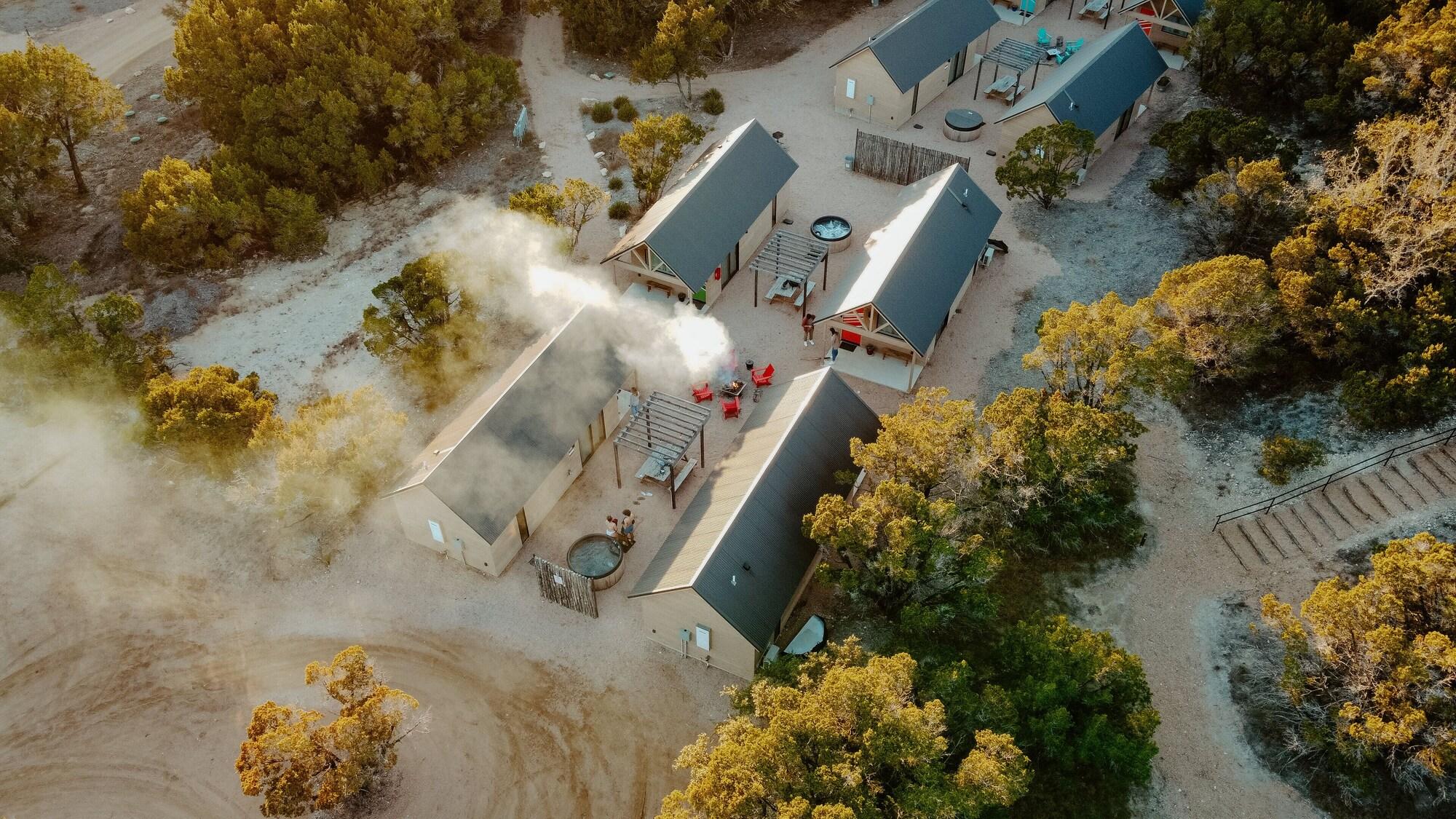 Vista Exterior Lucky Arrow Retreat - Dripping Springs