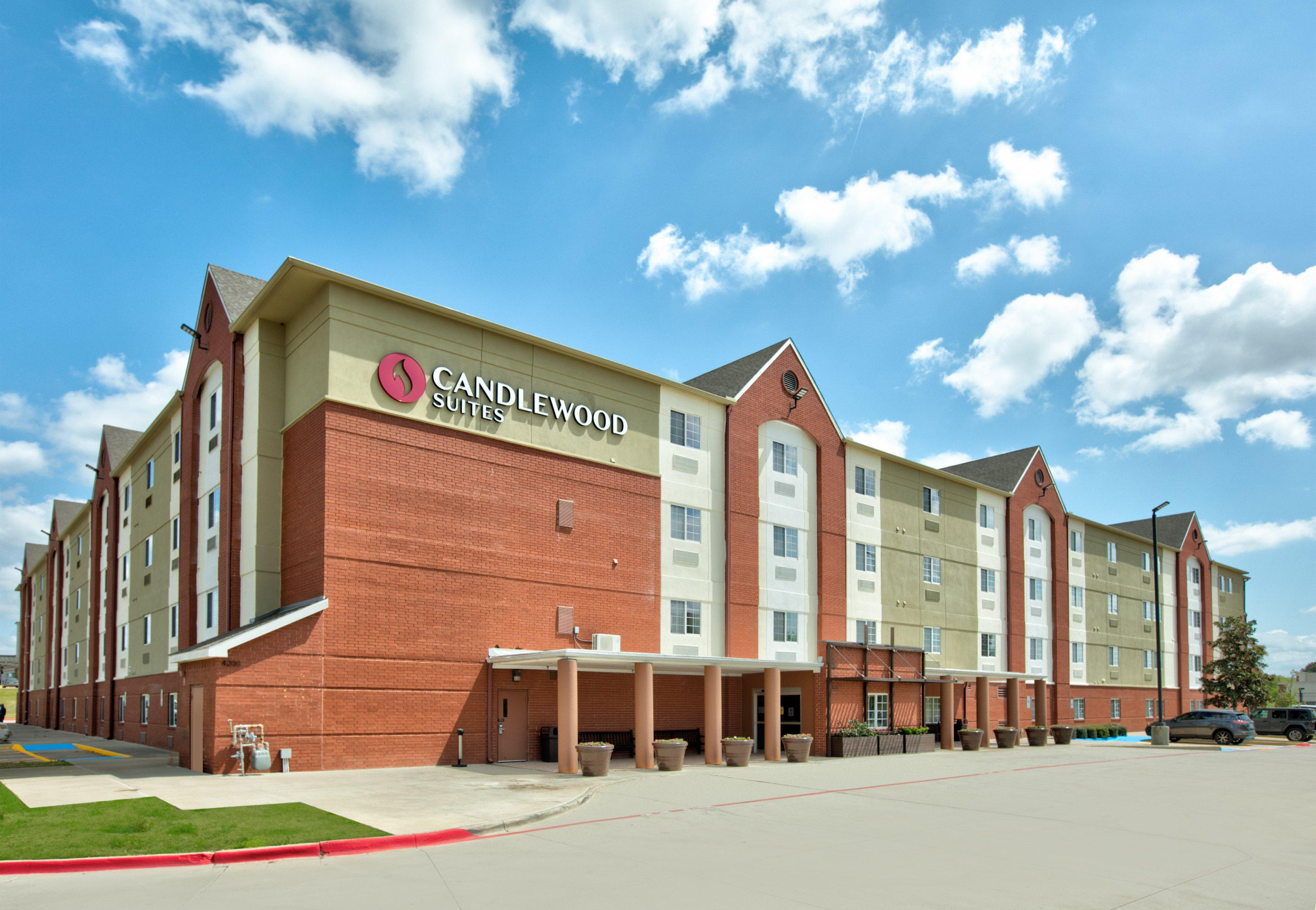 Vista Exterior Candlewood Suites DFW South by IHG