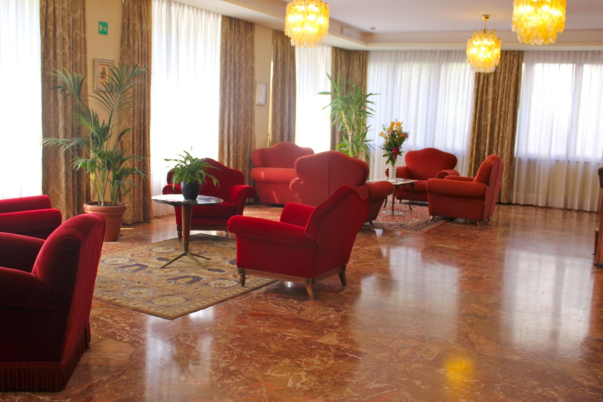 Vista Lobby Hotel Rigel