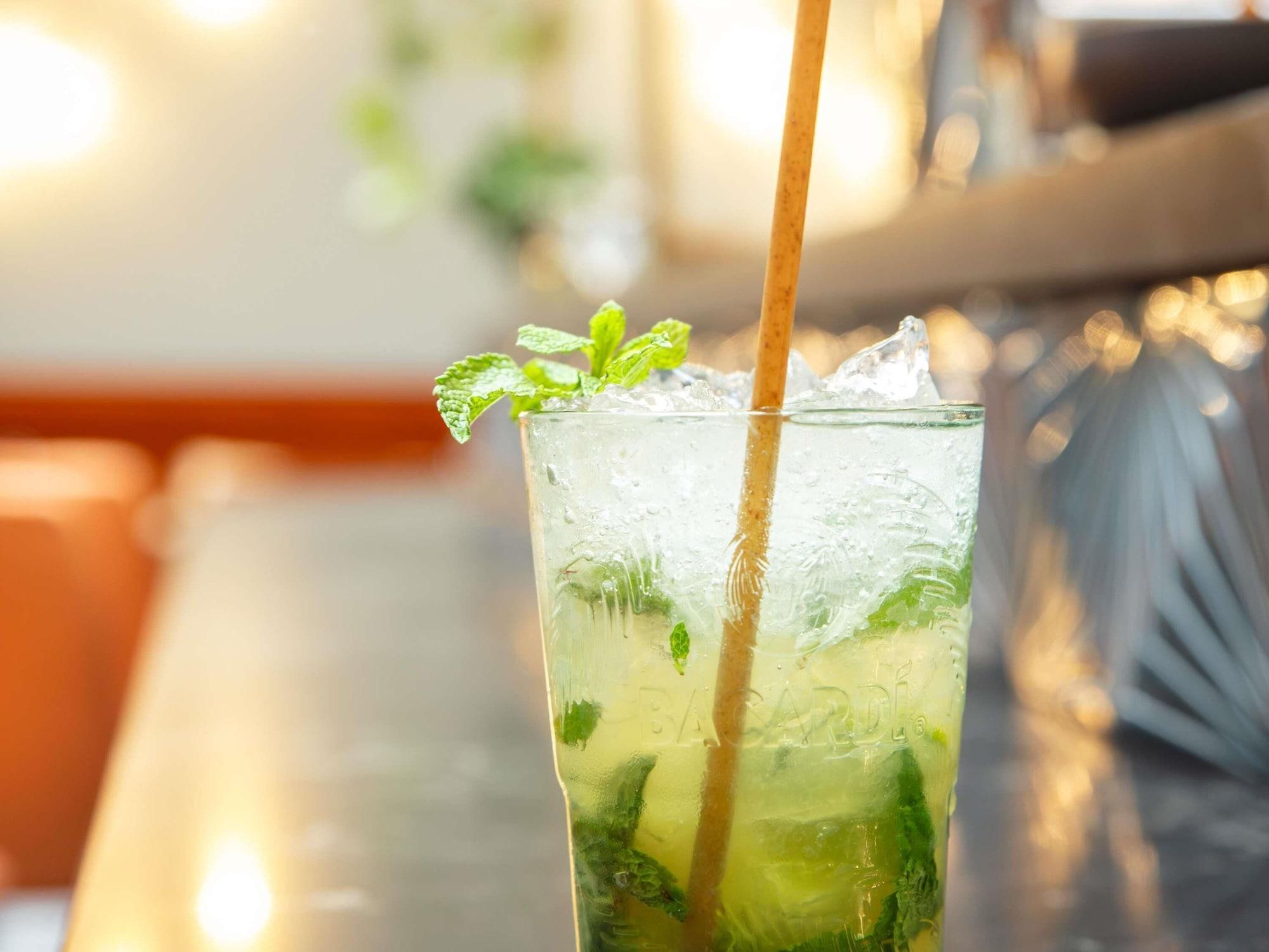 Bar/Salón Mercure Montauban