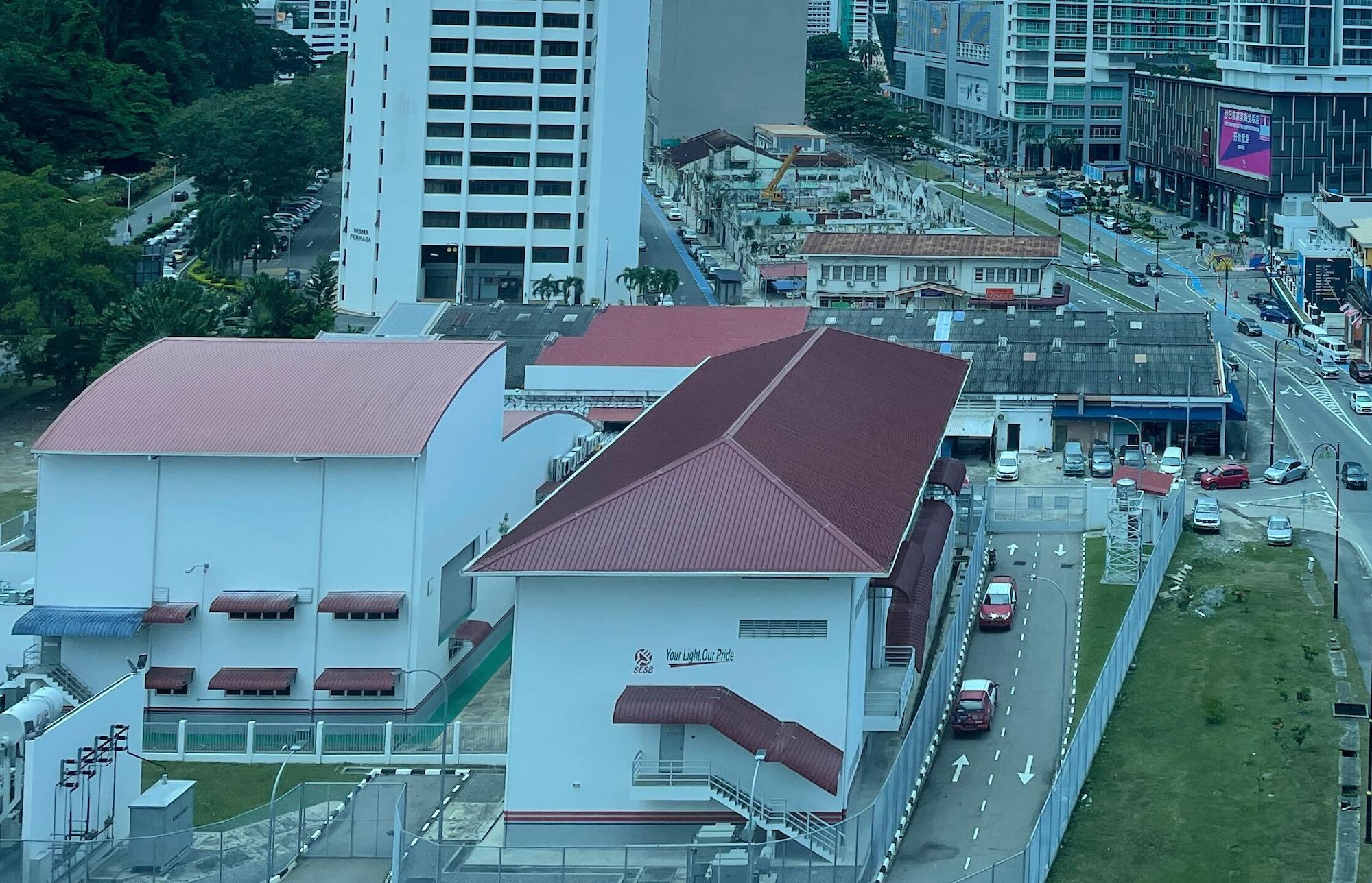 Vista Exterior Homesuite' Home at Jesselton Quay