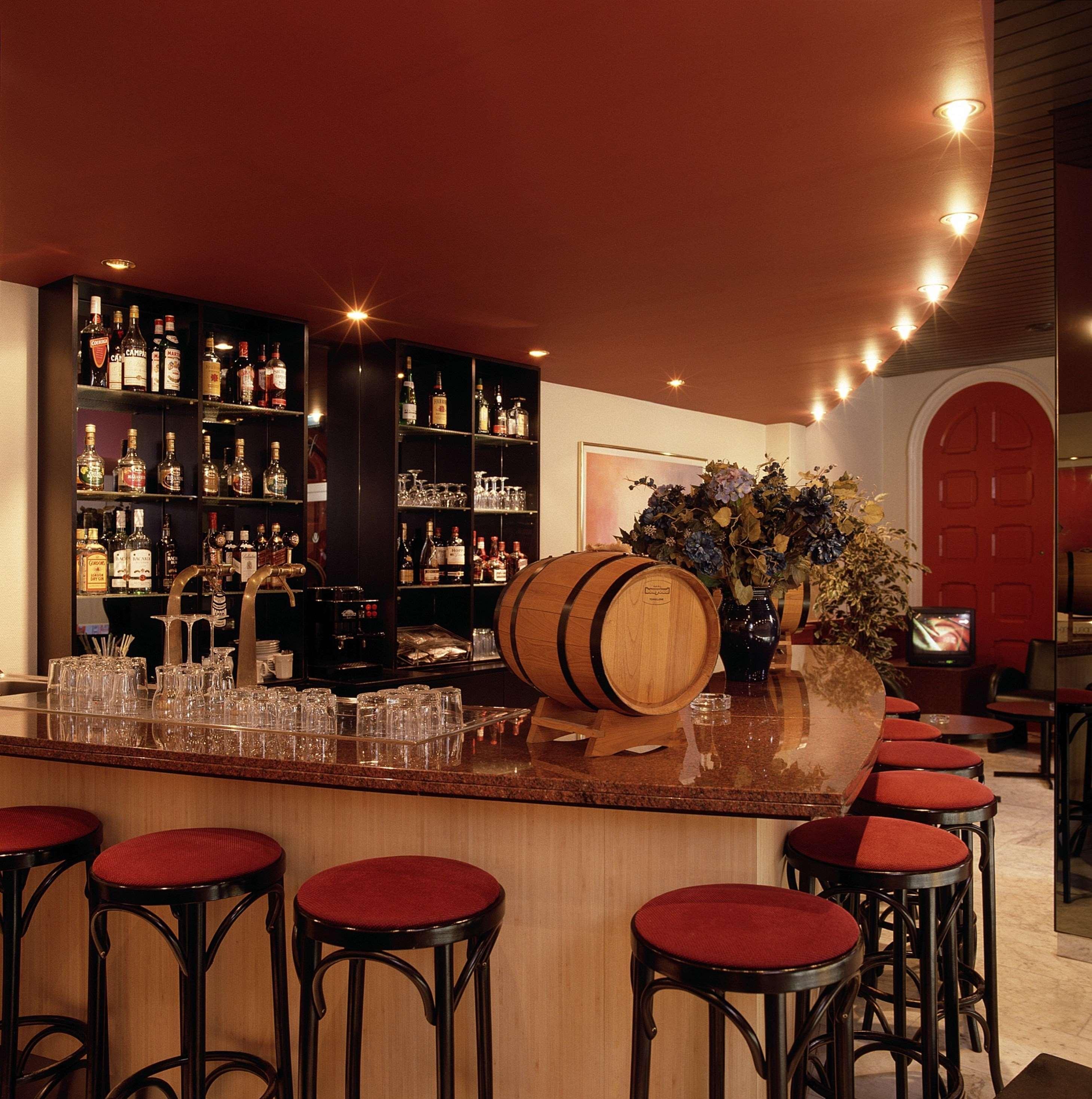 Bar/Salón Best Western Dam Square Inn