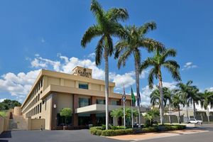 Alojamiento - Garden Hotel