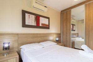 Vacation Rental - Lindo Apto a 100m da Praia de Jurere Crj101