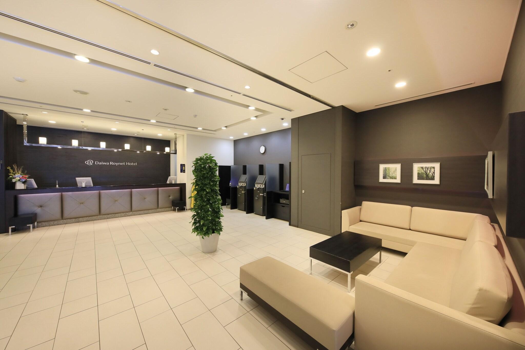 Vista Lobby Daiwa Roynet Hotel Tokyo Akabane