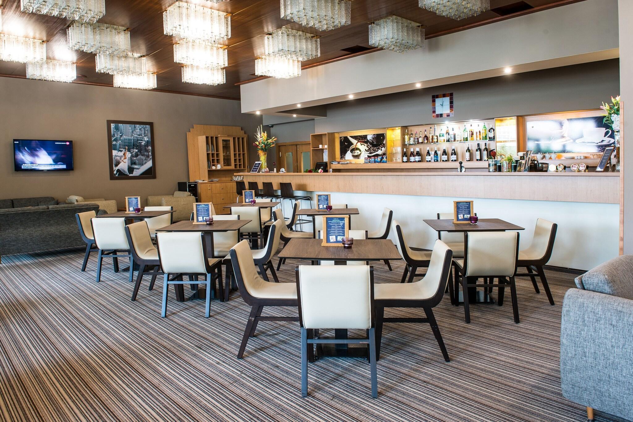 Bar/Salón Hotel Cascade
