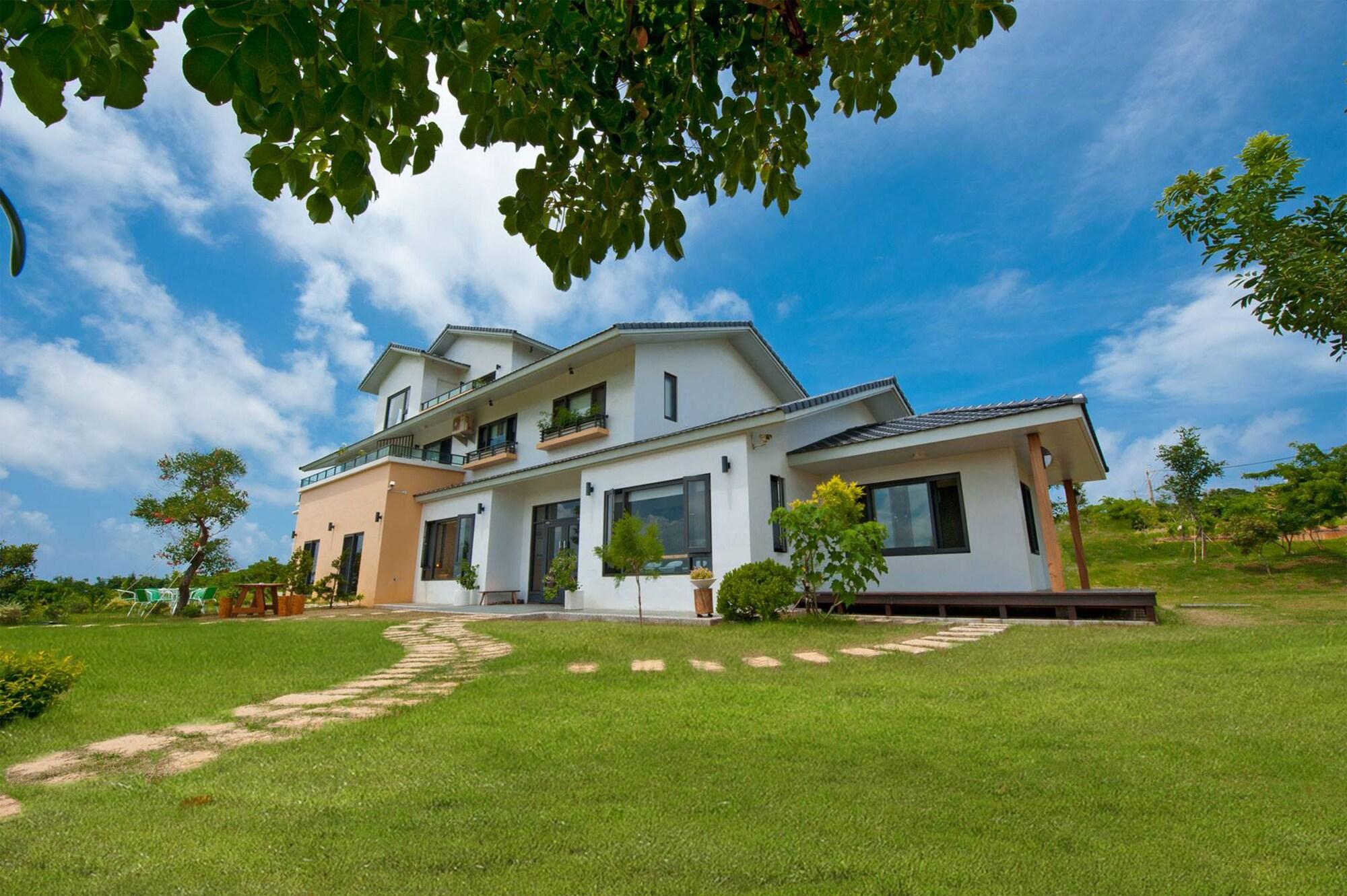 Varios The Tree Bed and Breakfast