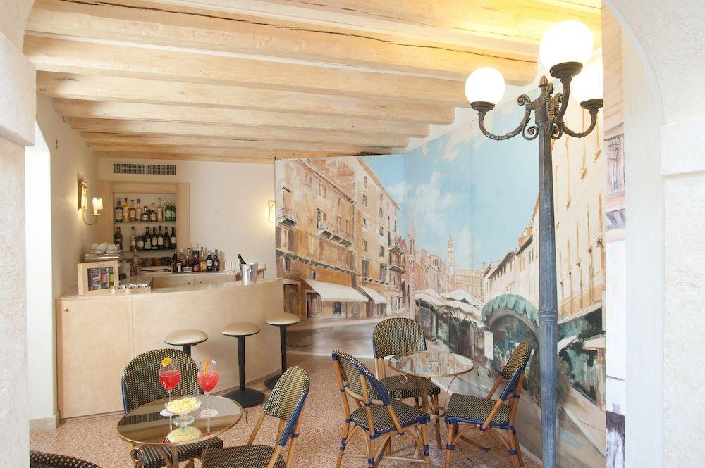 Bar/lounge Relais Fra Lorenzo