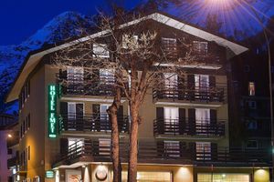 Alojamiento - Hotel Emet