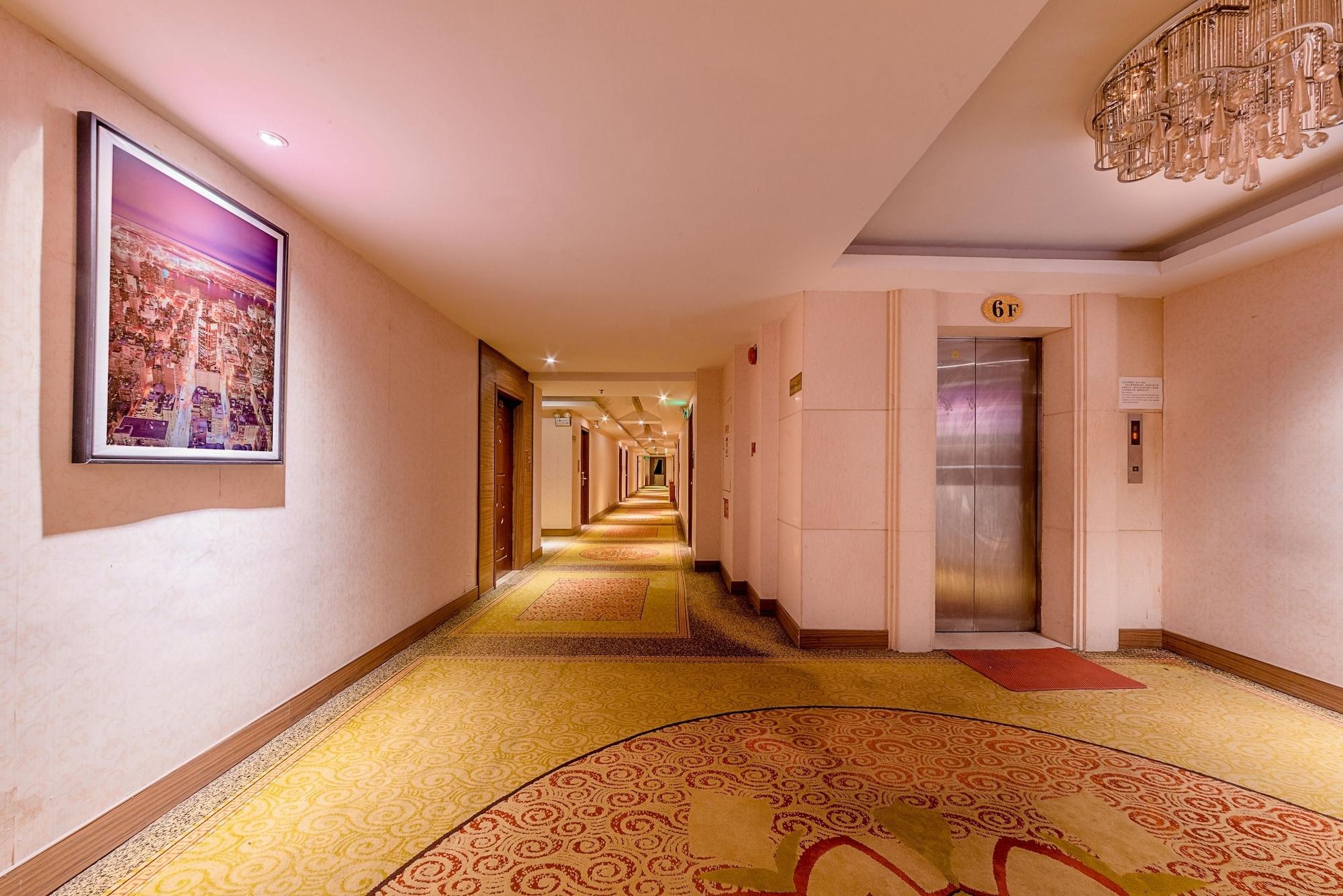Varios Guangzhou Airport Liwan Hotel