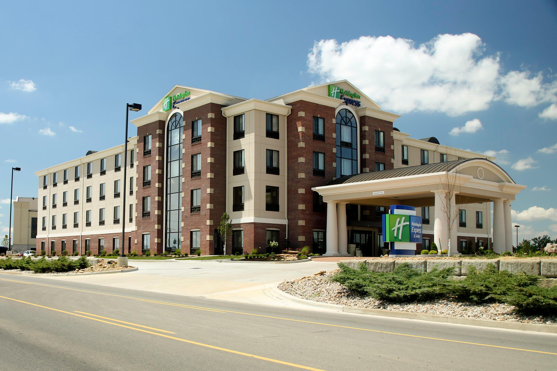 Vista Exterior Holiday Inn Express Hotel & Suites Marion Northeast by IHG
