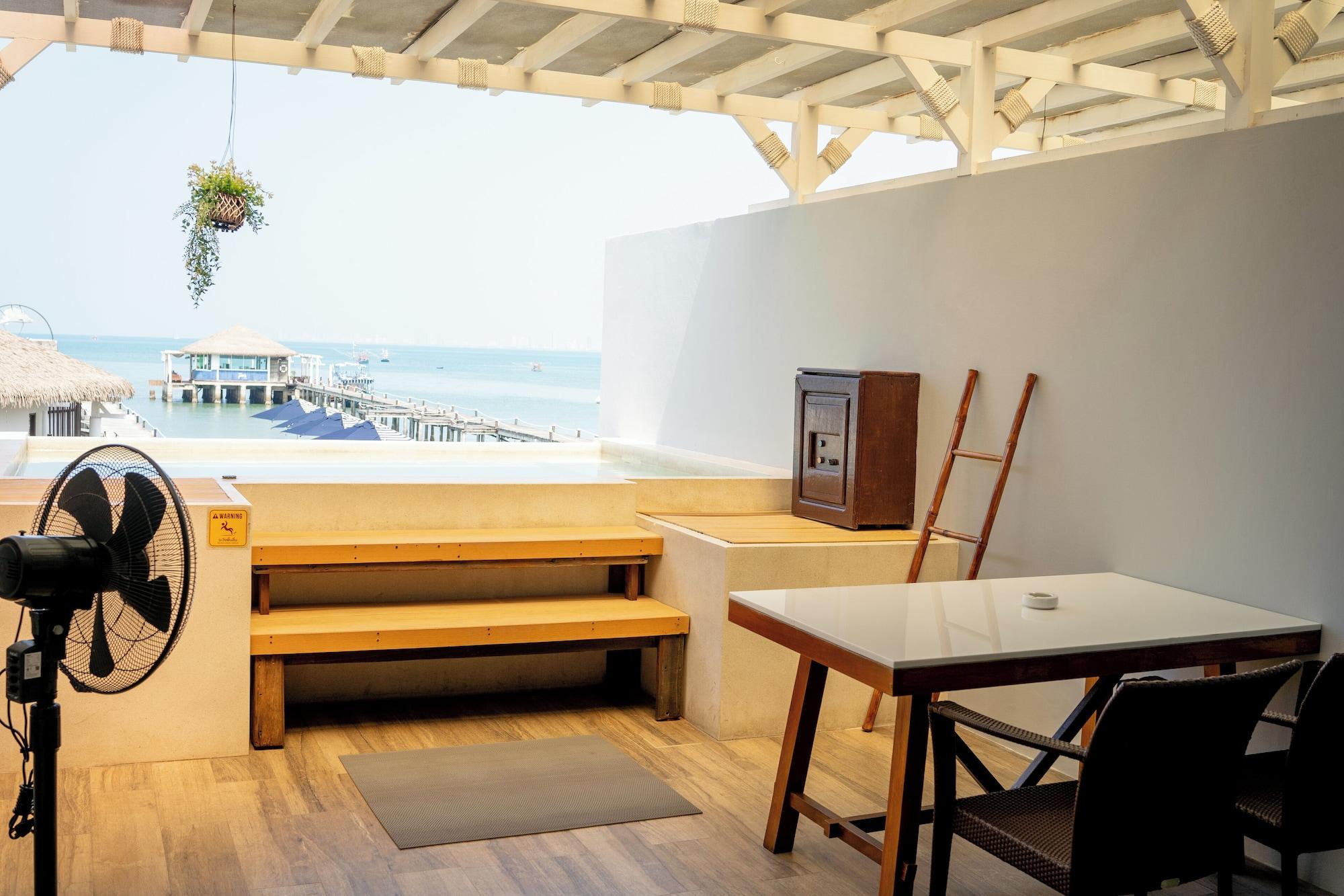 Vista Exterior Kept Bangsaray Pattaya