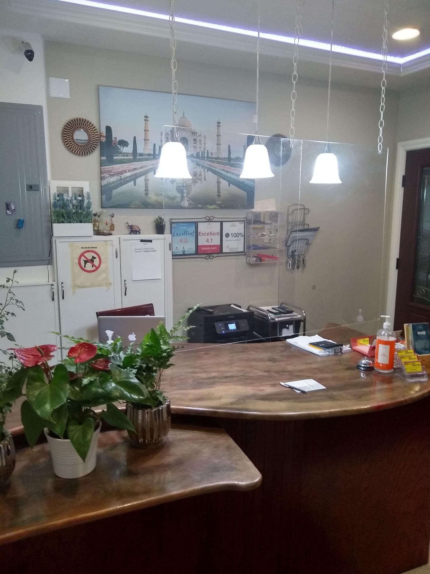 Vista Lobby Holiday Motel