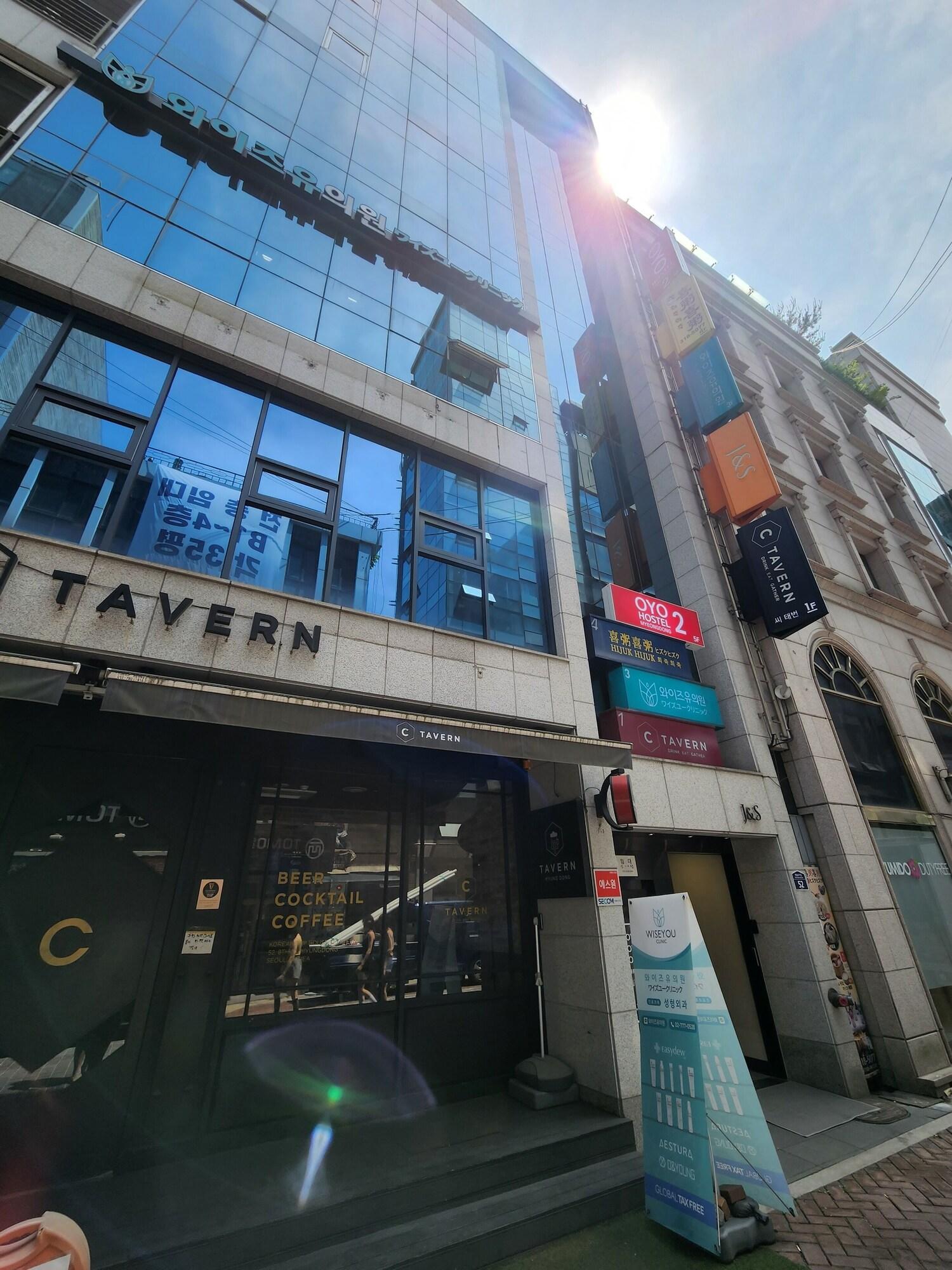 Vista Exterior OYO Hostel Myeongdong 2