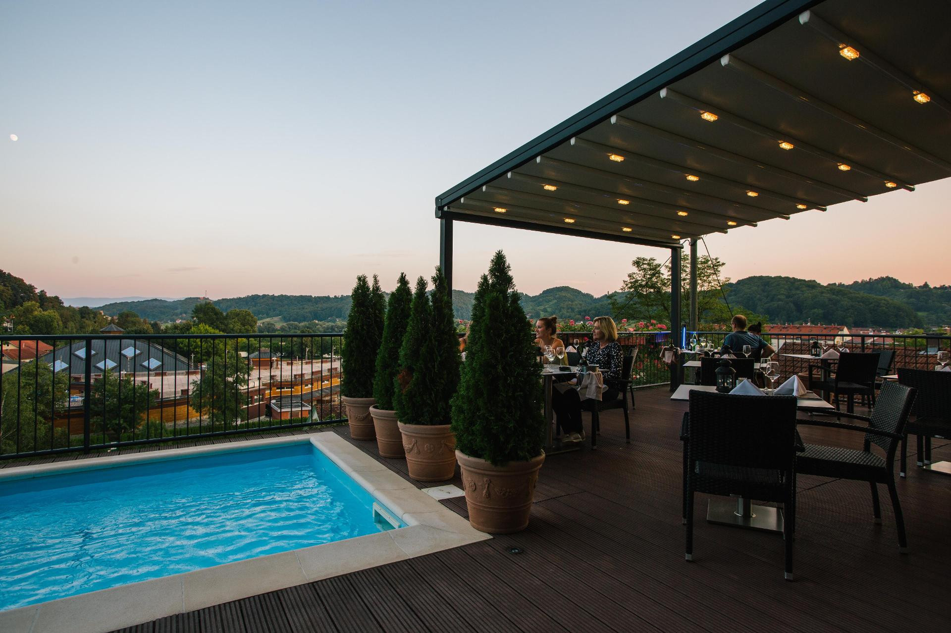 Restaurant Wellness Aparthotel Villa Magdalena
