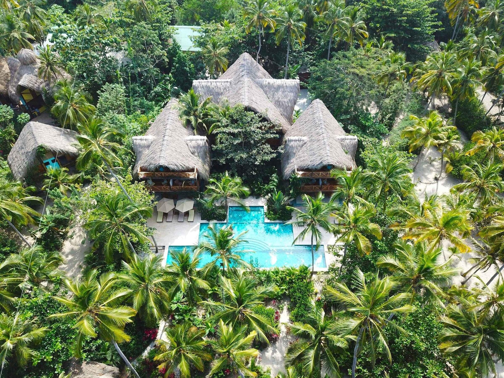 Varios Cayena by Masaya Collection