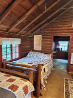 Alquiler Temporario - Rustic Log Cabin #8 on Crow Lake at Bull Moose Lodge. Family and pet friendly