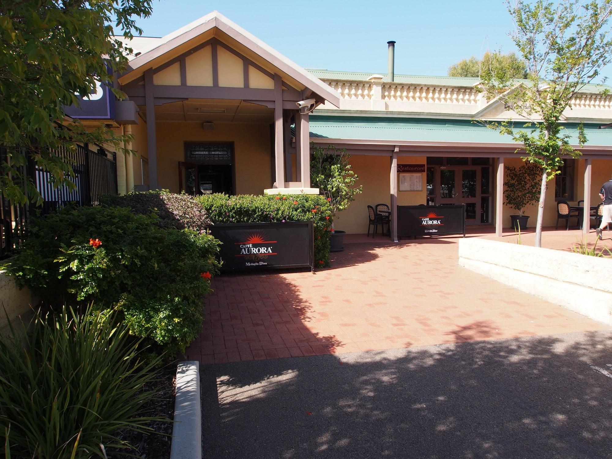 Varios Dongara Hotel Motel
