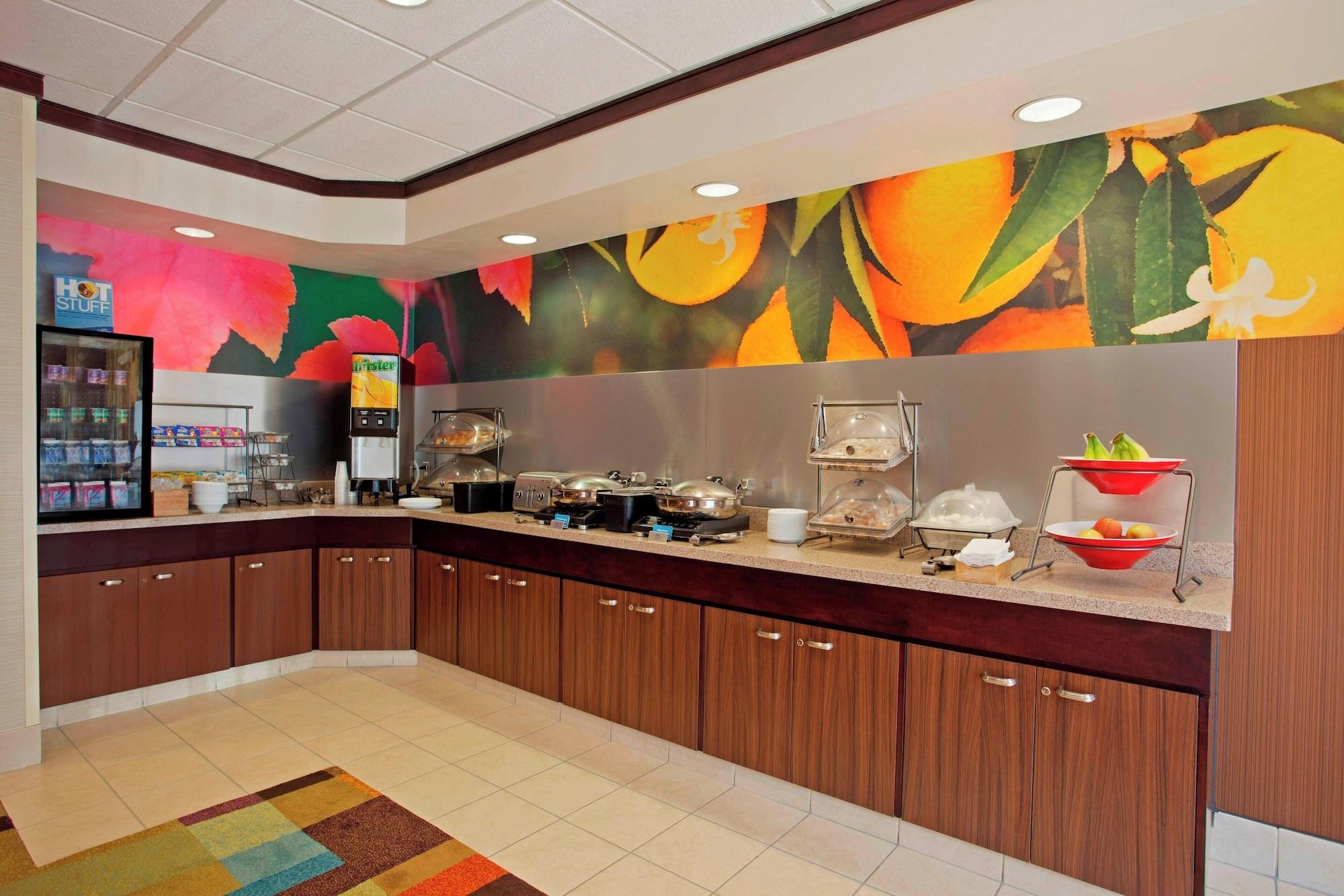 Restaurant Fairfield Inn & Suites by Marriott Detroit Metro Airport Romulus