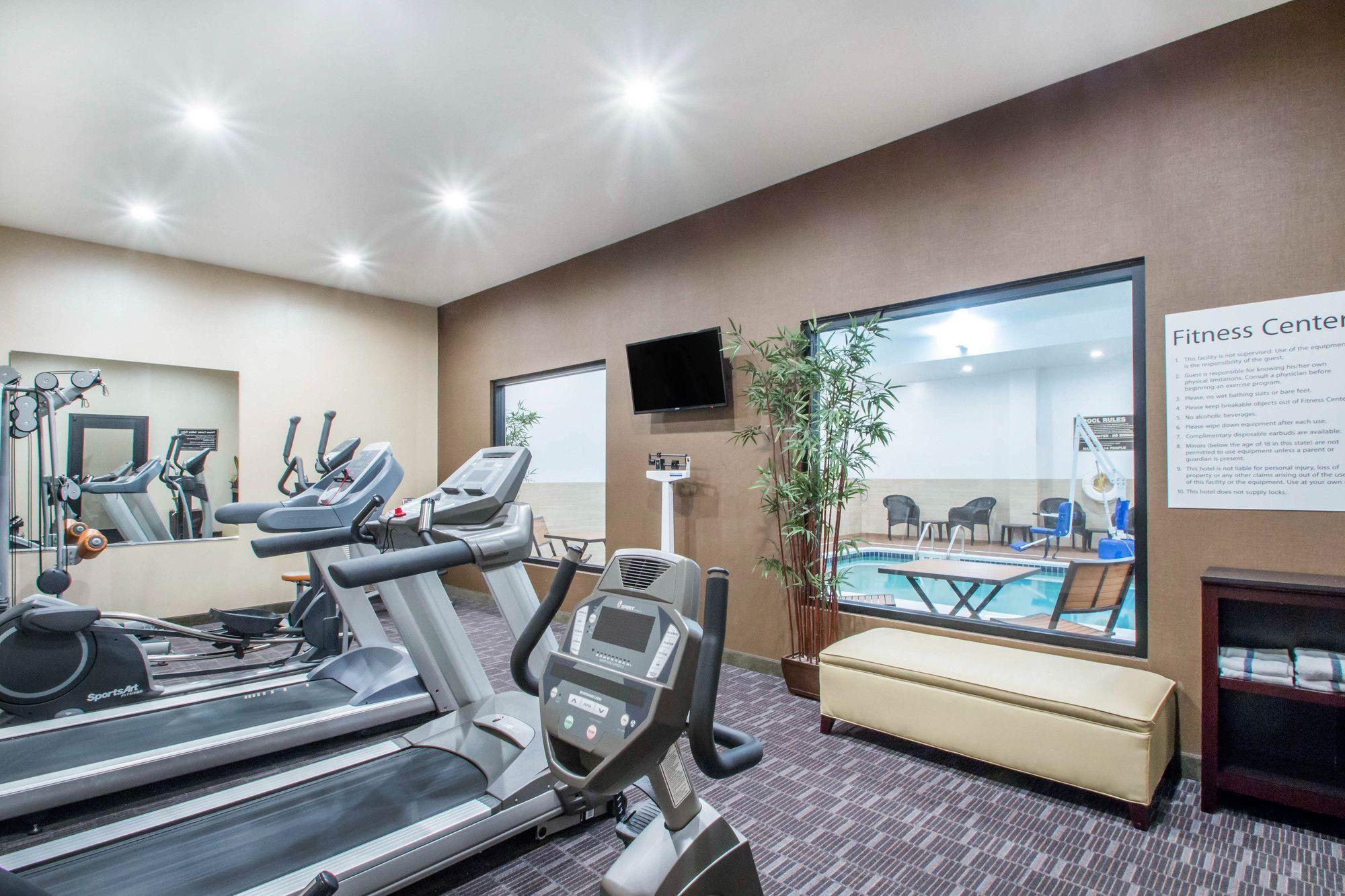 Gimnasio Comfort Inn & Suites Airport - Wolf Road