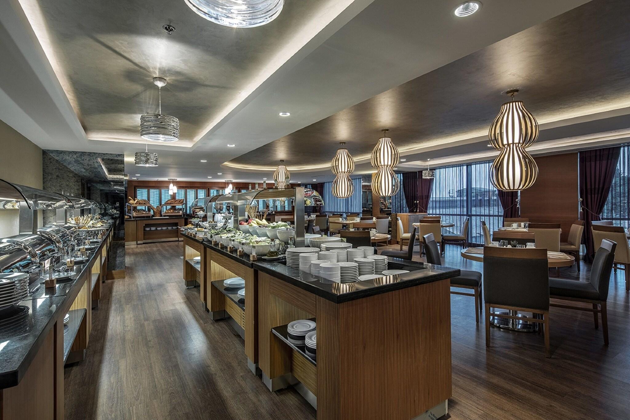 Restaurant DoubleTree by Hilton Istanbul Topkapi
