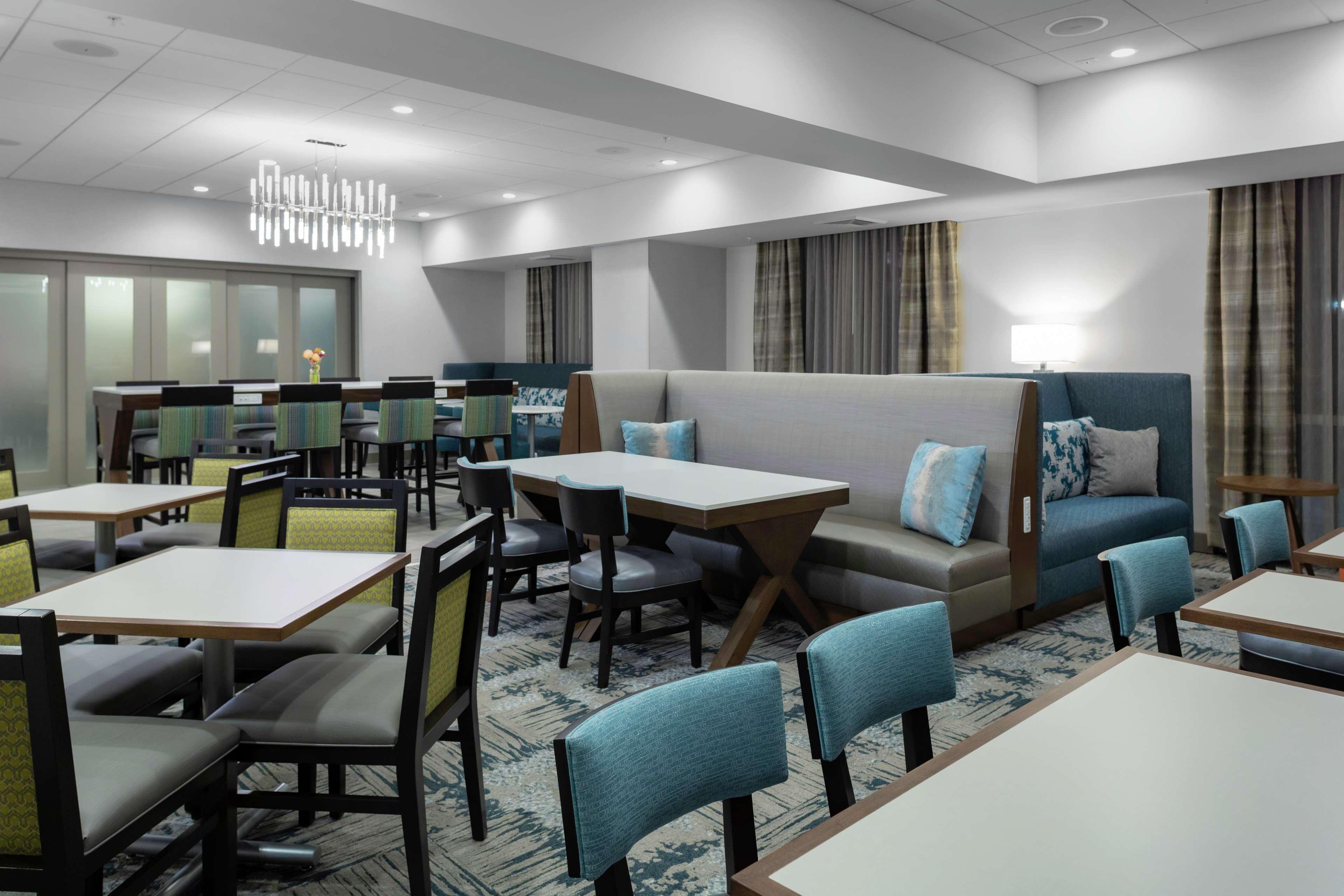 Vista Lobby Hampton Inn Dunedin