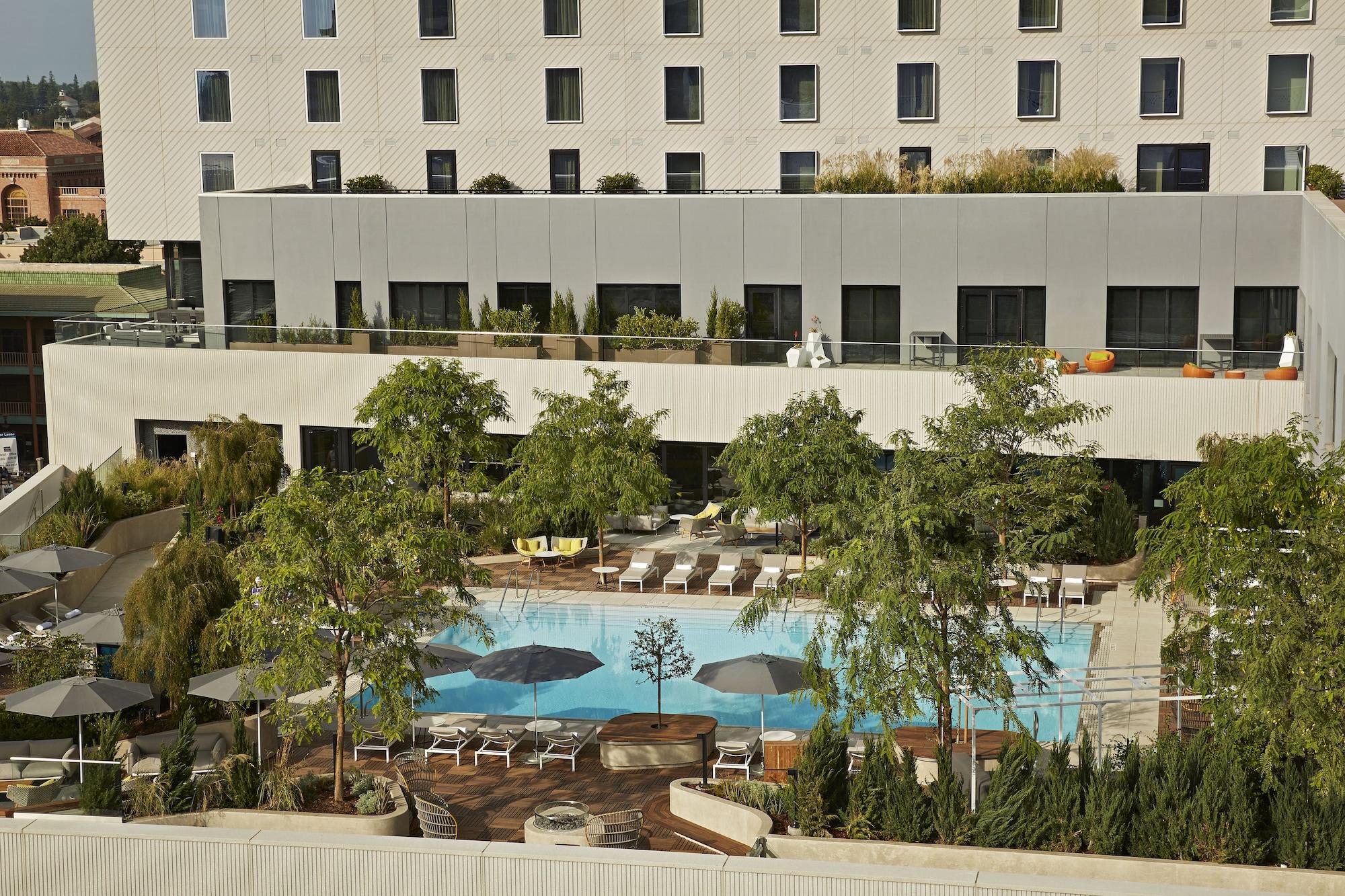 Vista Piscina Kimpton Sawyer Hotel by IHG