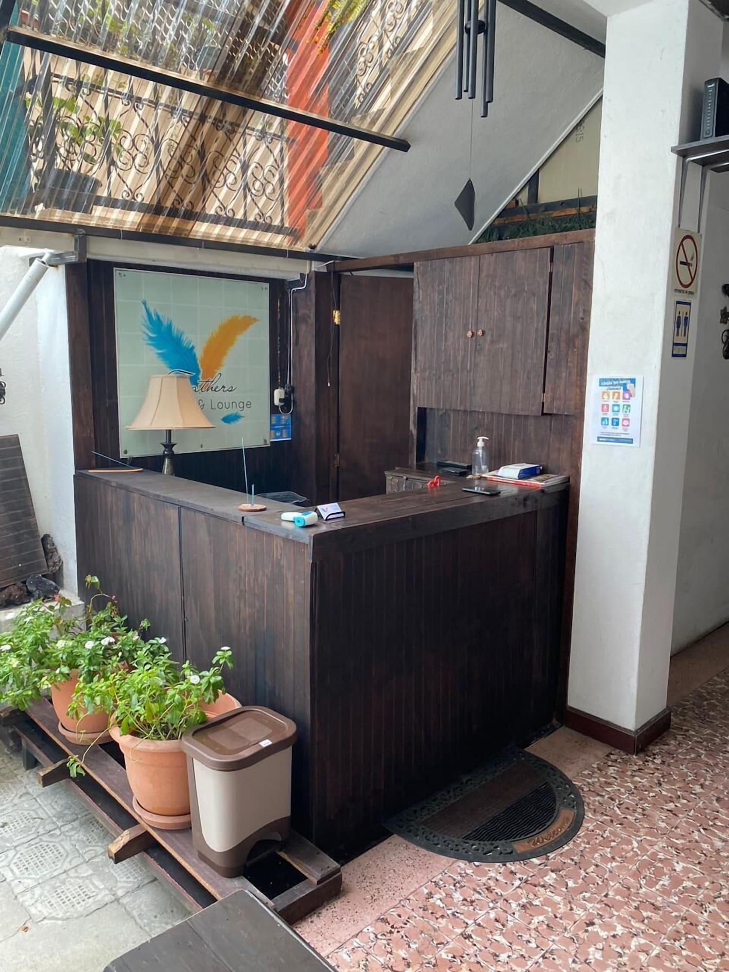 Vista Lobby Feathers Hotel and Lounge - Hostel
