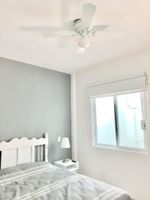 Alojamiento - FLAT 1/2___500mbps WiFi_desk with monitor/TV__kitchen_top floor