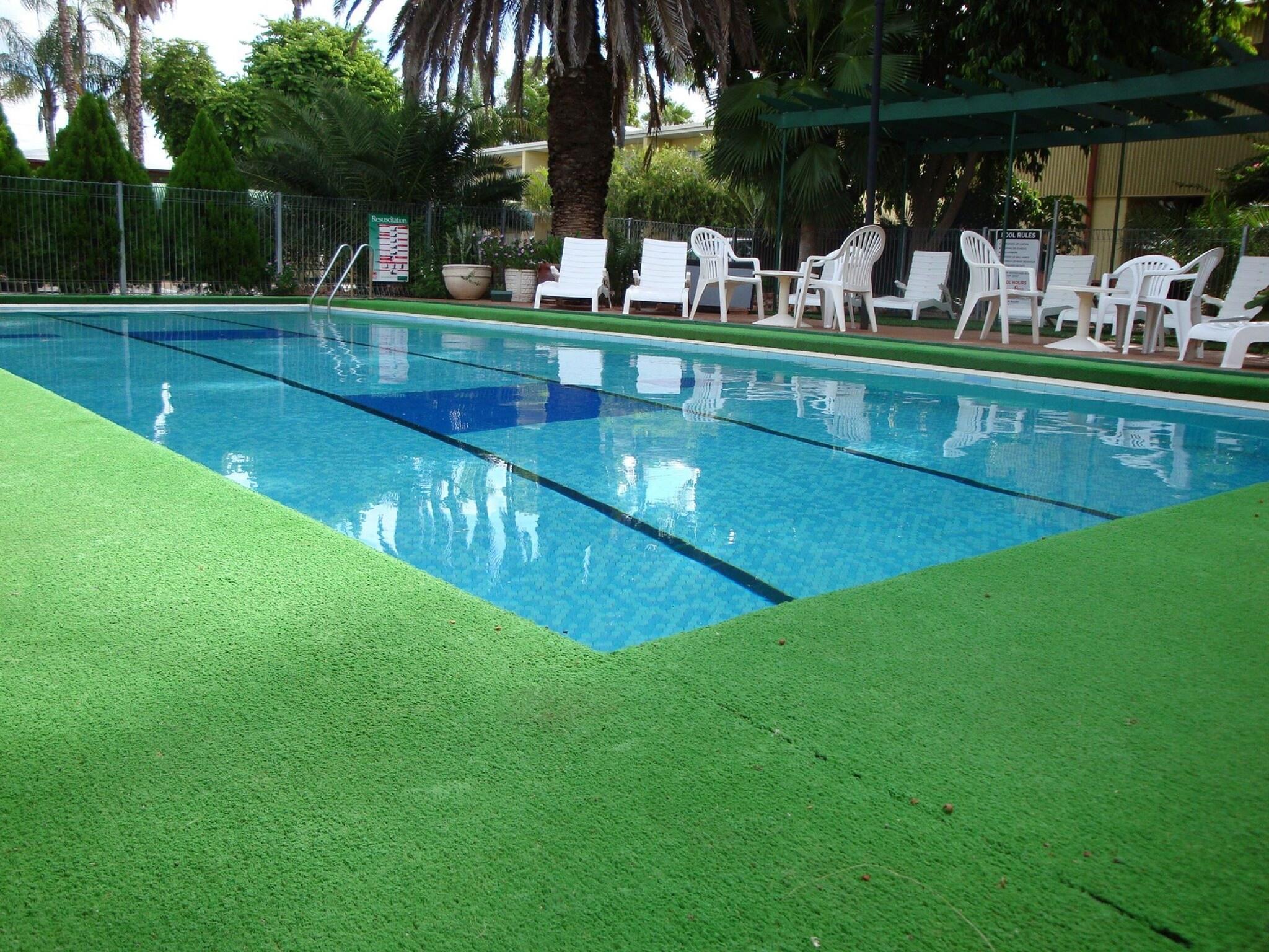 Vista Piscina Elkira Court Motel