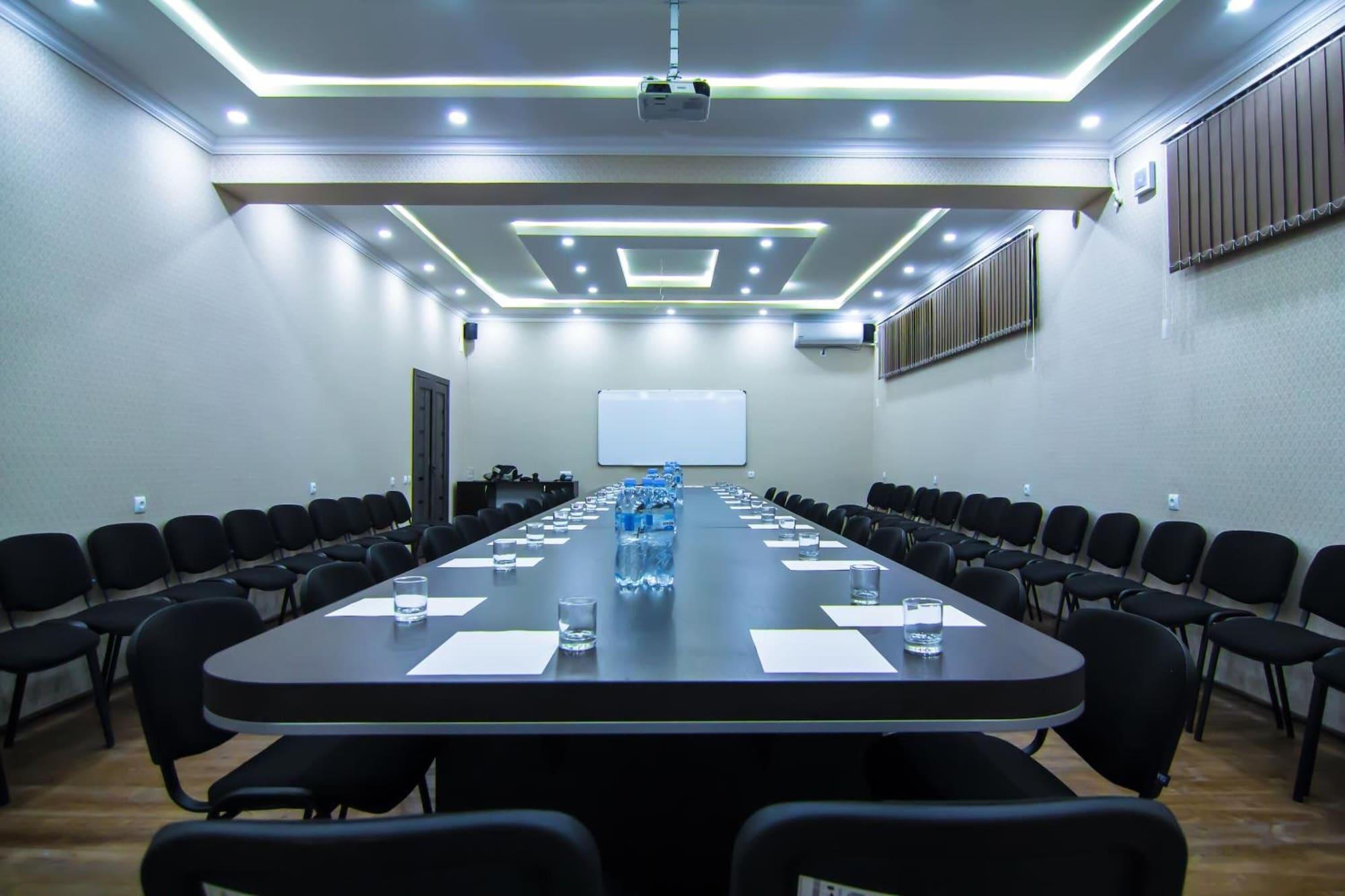 Sala de Reuniones Hotel Buston