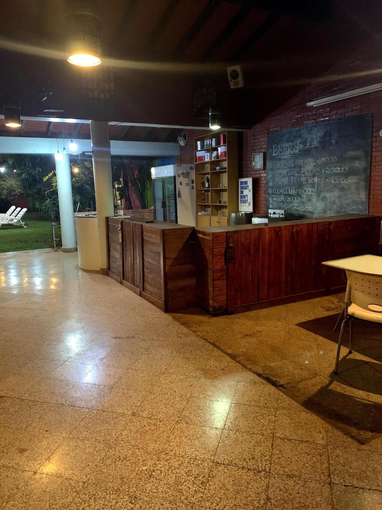 Bar/Salón Teko Arte Hostel & Bar