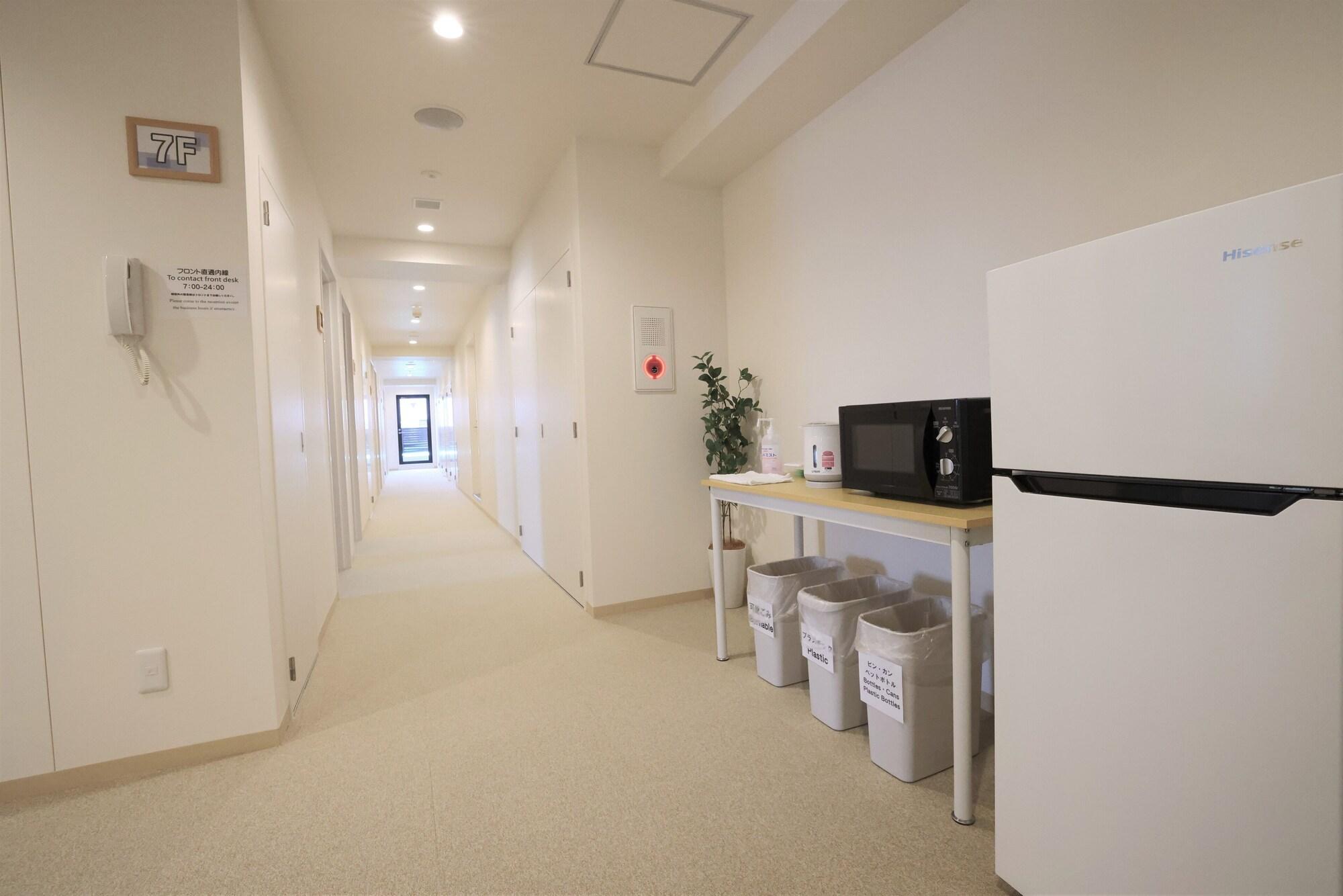 Varios Tokyo Ueno Youth Hostel