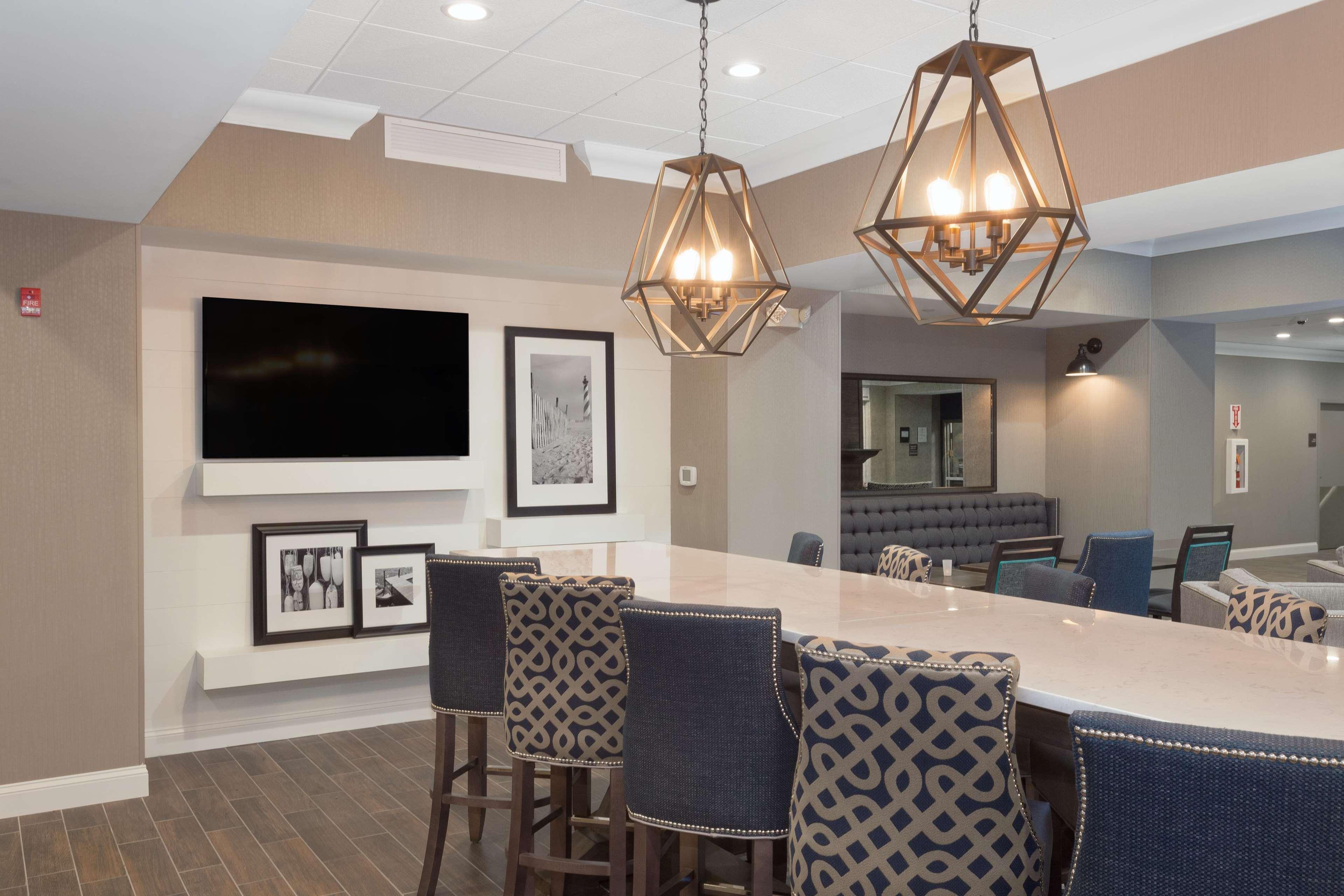 Vista Lobby Hampton Inn By Hilton Kennebunk-Kennebunkport