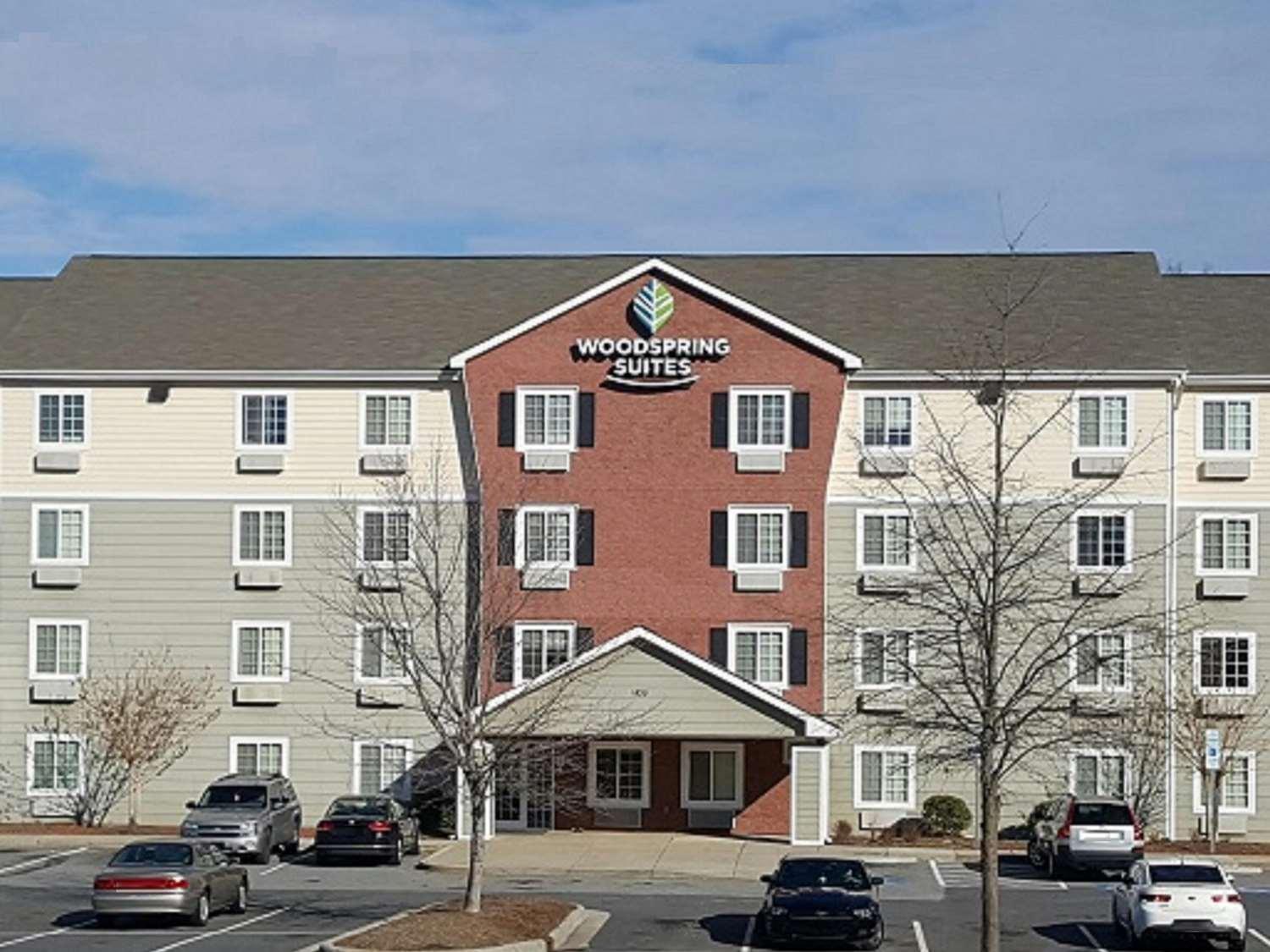 Varios WoodSpring Suites Charlotte Gastonia