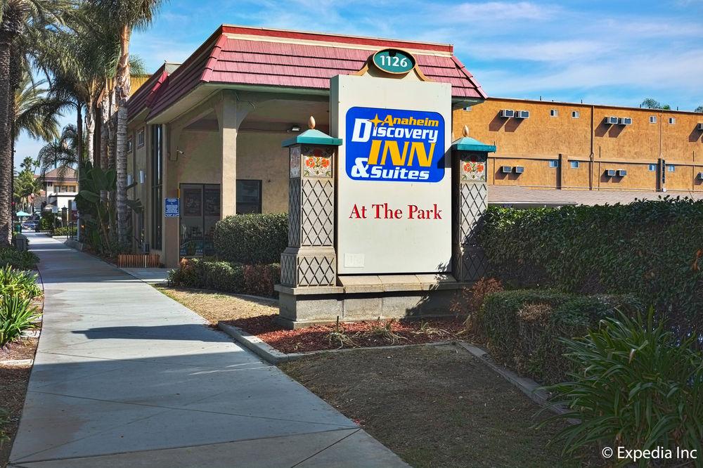Varios Anaheim Discovery Inn & Suites