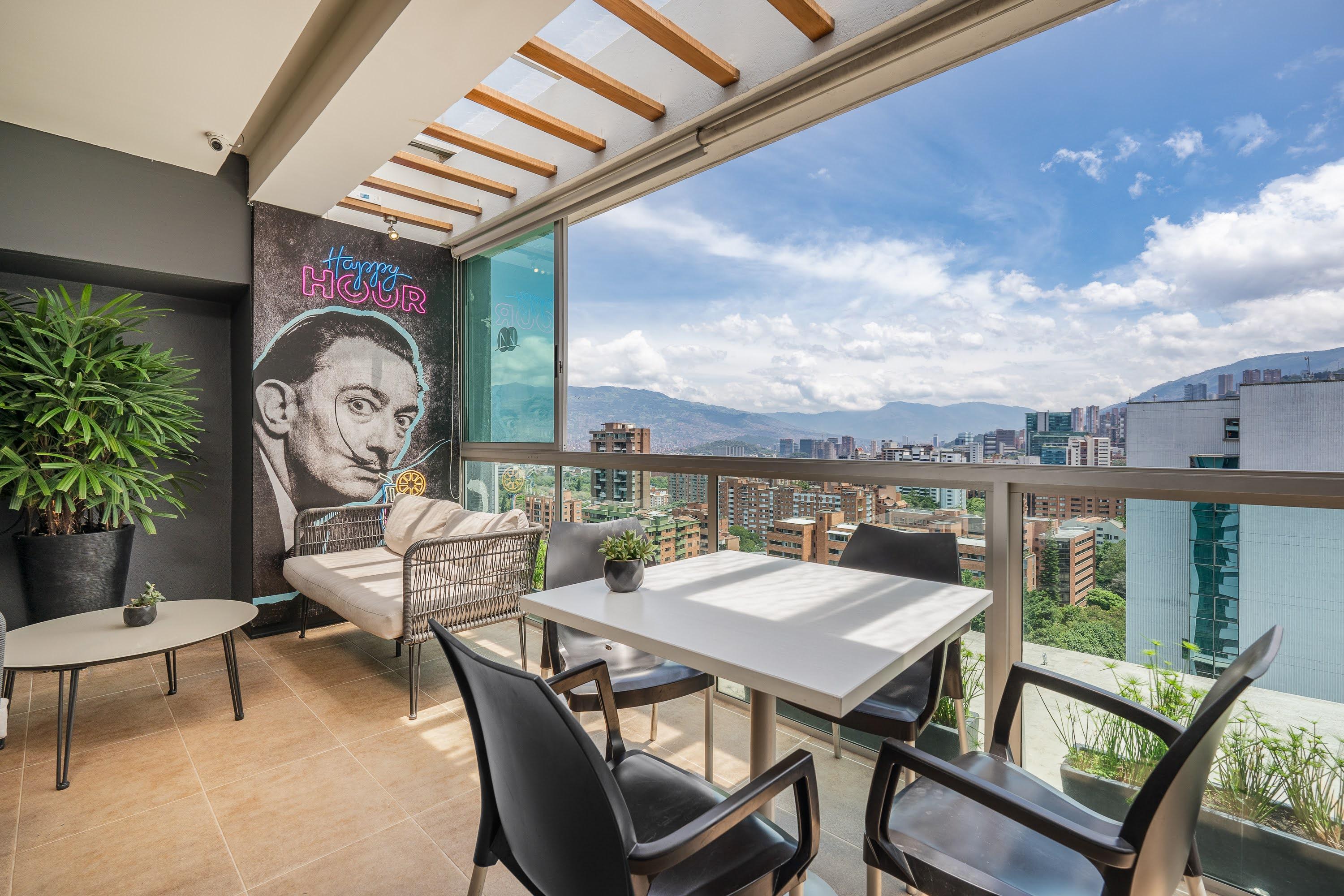 Playa Novelty Suites Hotel
