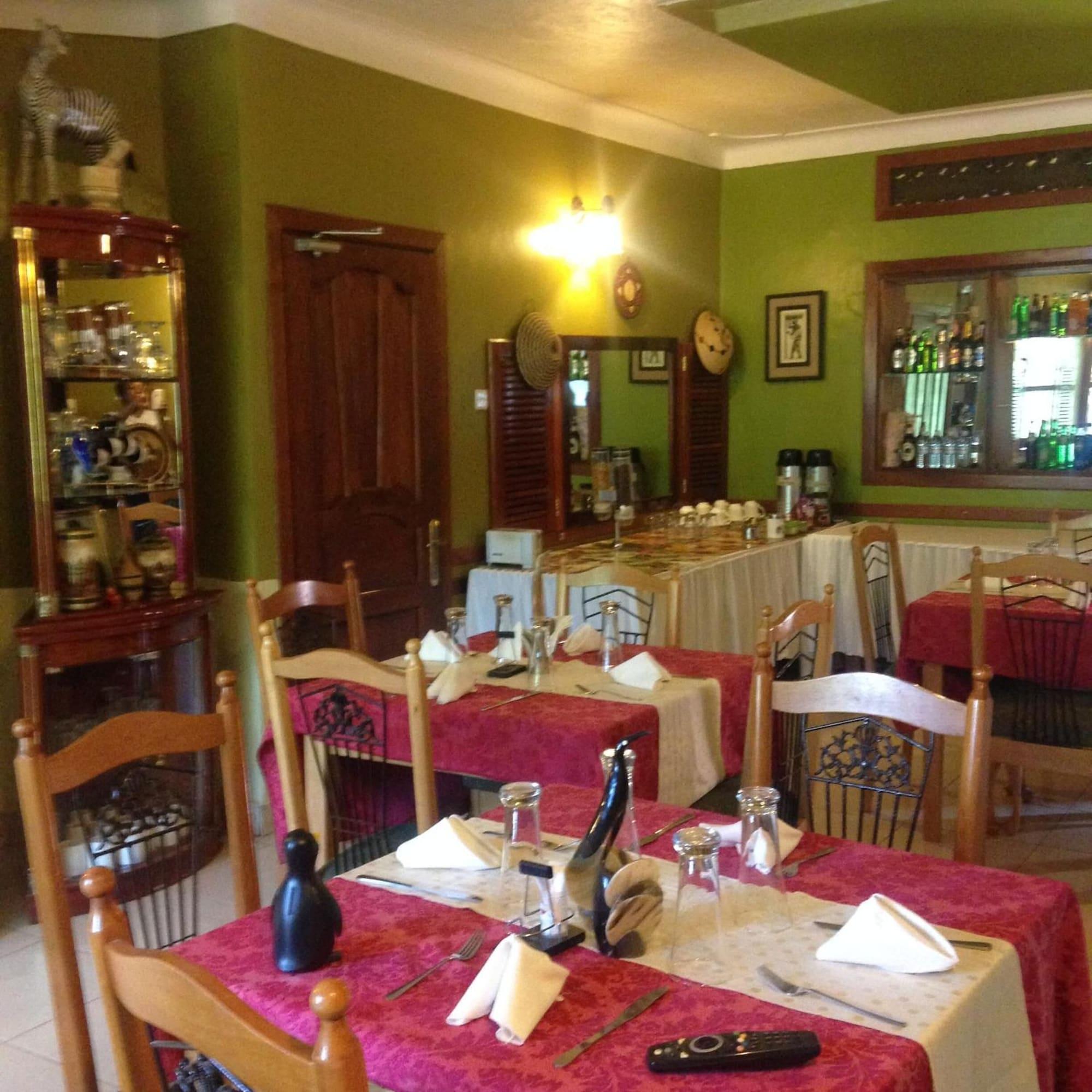 Restaurant J Residence Motel Entebbe