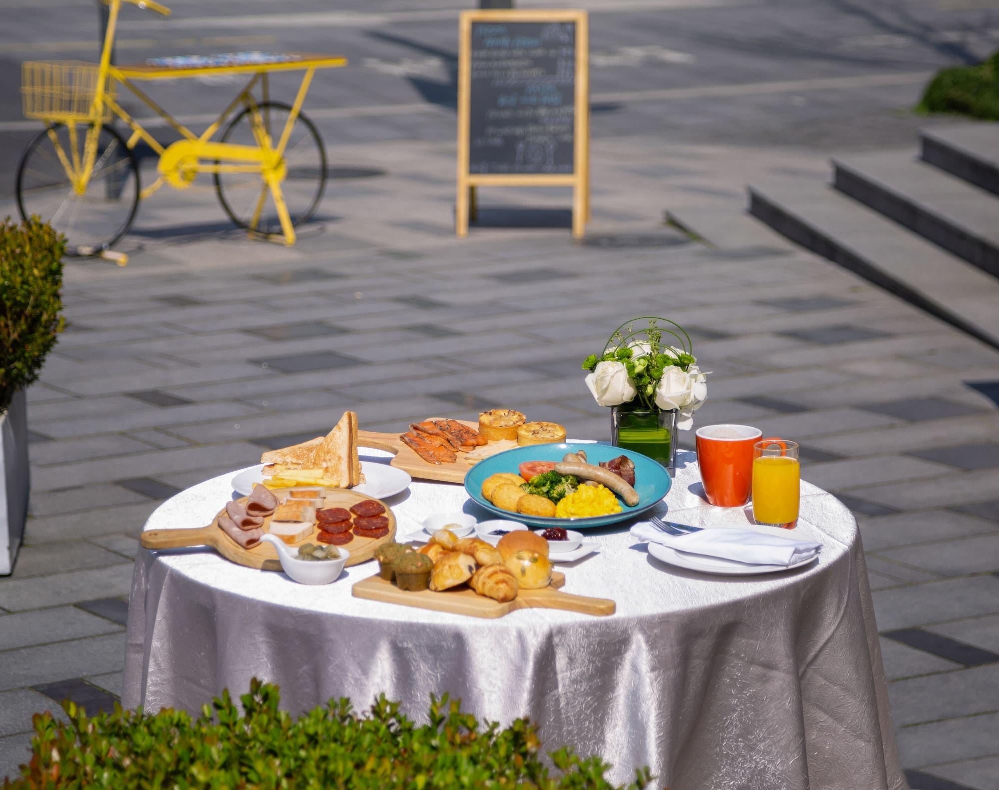 Restaurant DoubleTree by Hilton Shanghai Hongqiao