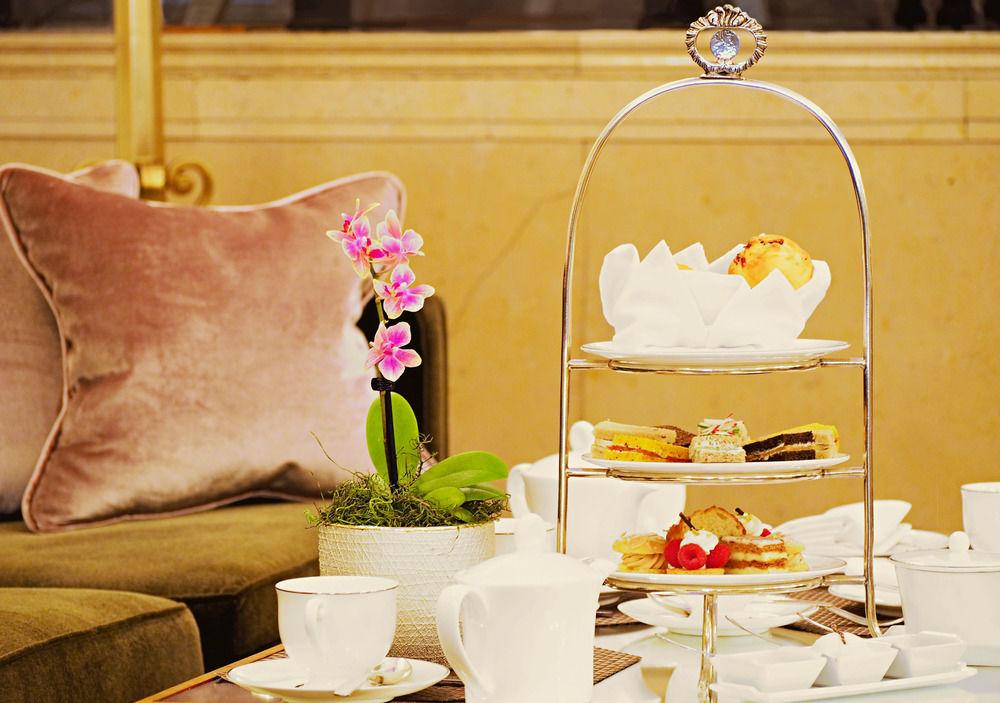 The Ritz-Carlton, Montreal by null