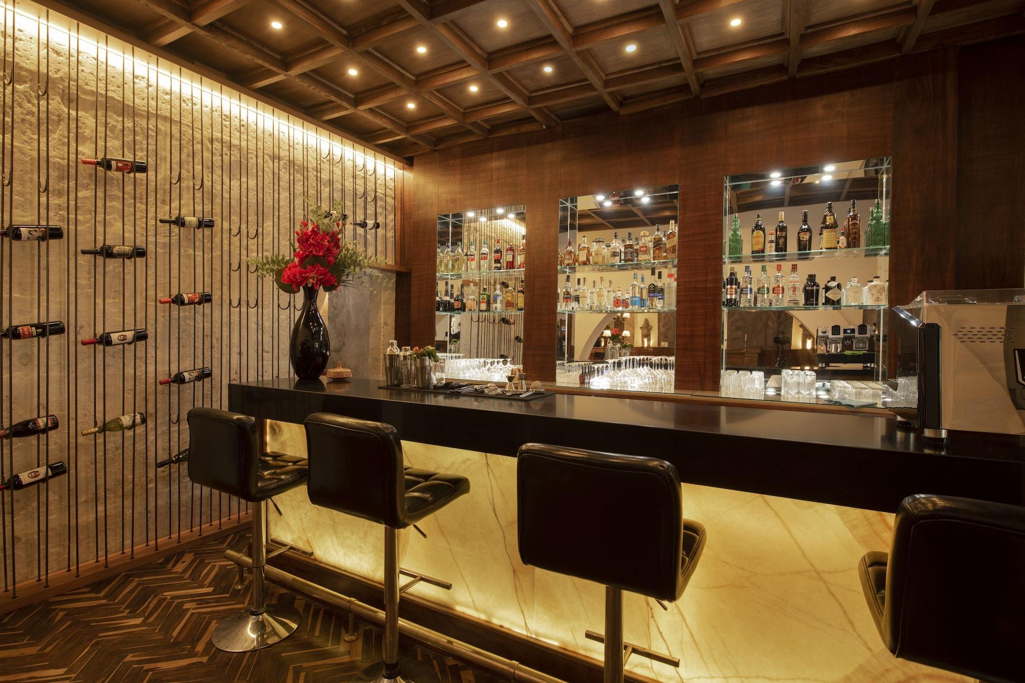 Bar/Salón La Hostería