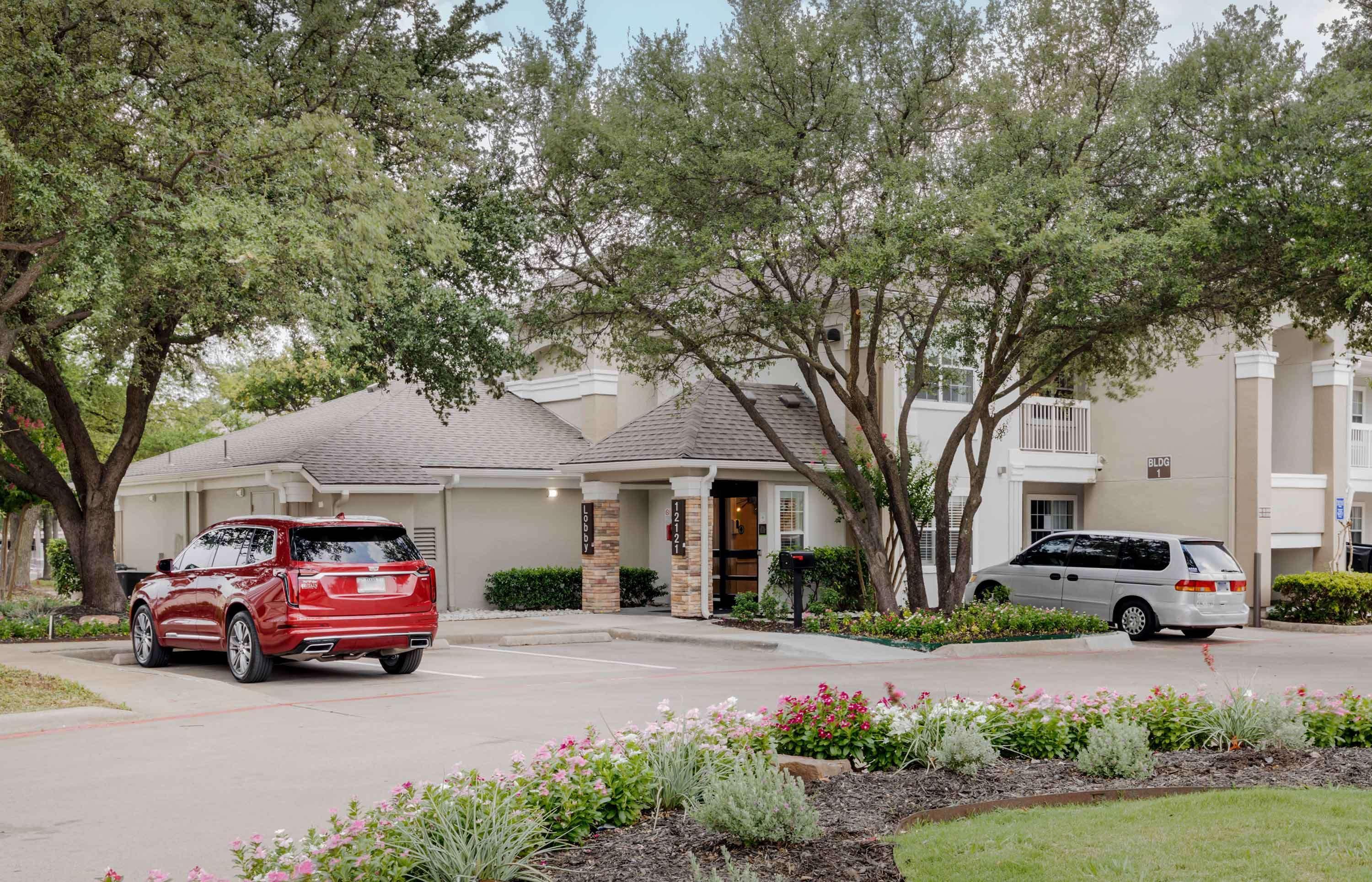 Vista Exterior Extended Stay America Suites Dallas Coit Road