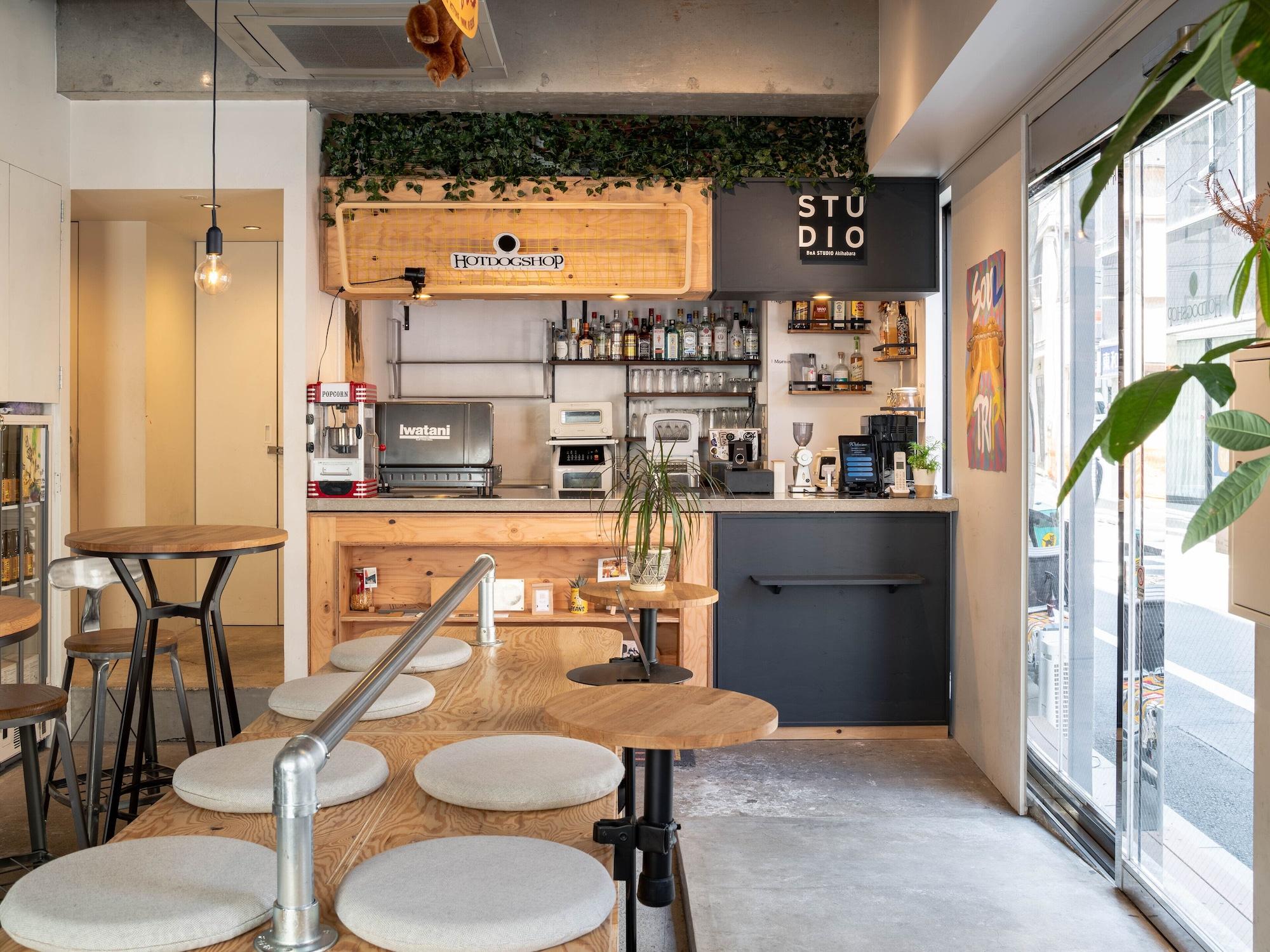 Vista Lobby BnA STUDIO Akihabara